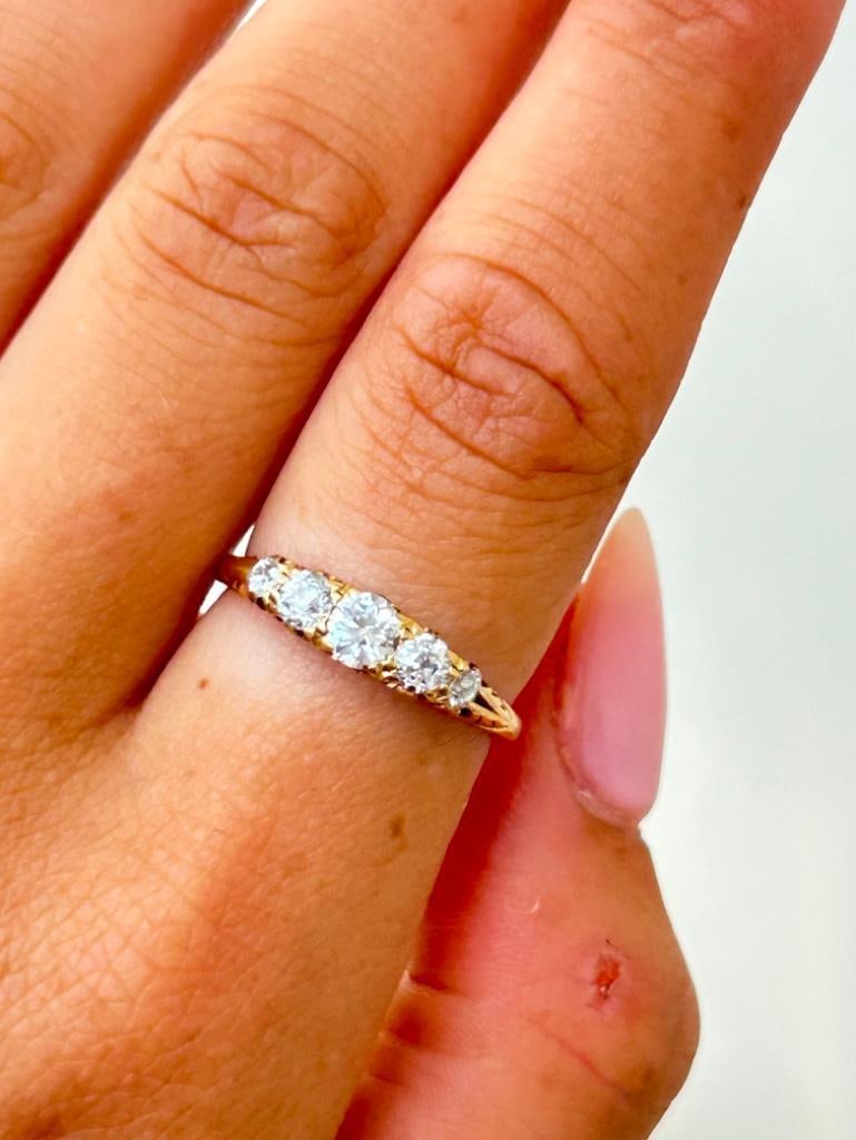 Antique 18ct Yellow Gold Diamond 5 Stone Ring - 80pts Total - 2