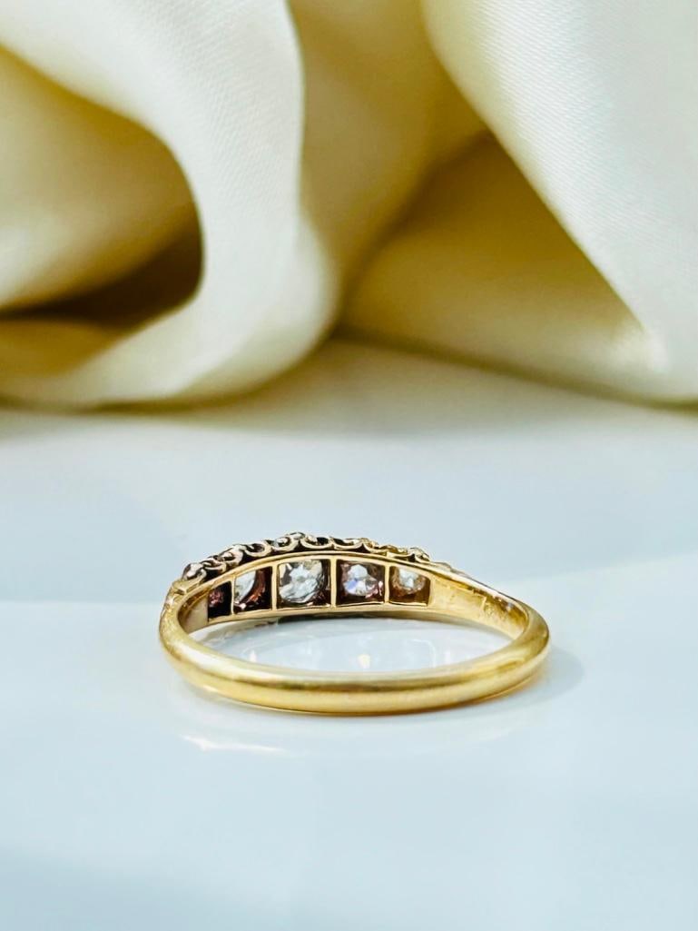 Antique 18ct Yellow Gold Diamond 5 Stone Ring - 80pts Total - 8