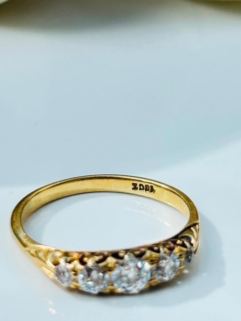 Antique 18ct Yellow Gold Diamond 5 Stone Ring - 80pts Total - 9