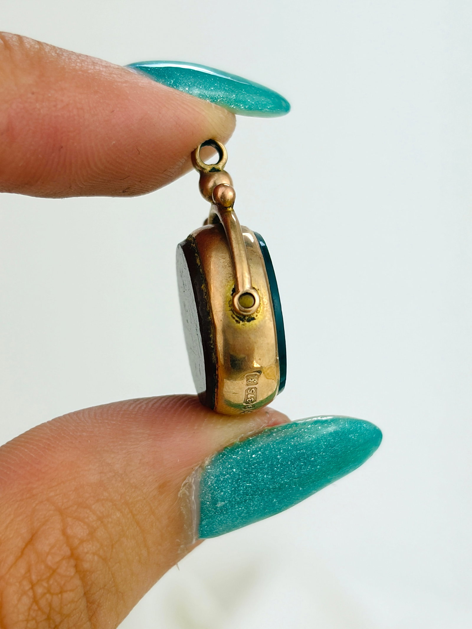 Antique c.1924 9ct Yellow Gold Bloodstone and Carnelian Spinning Fob Pendant - 3