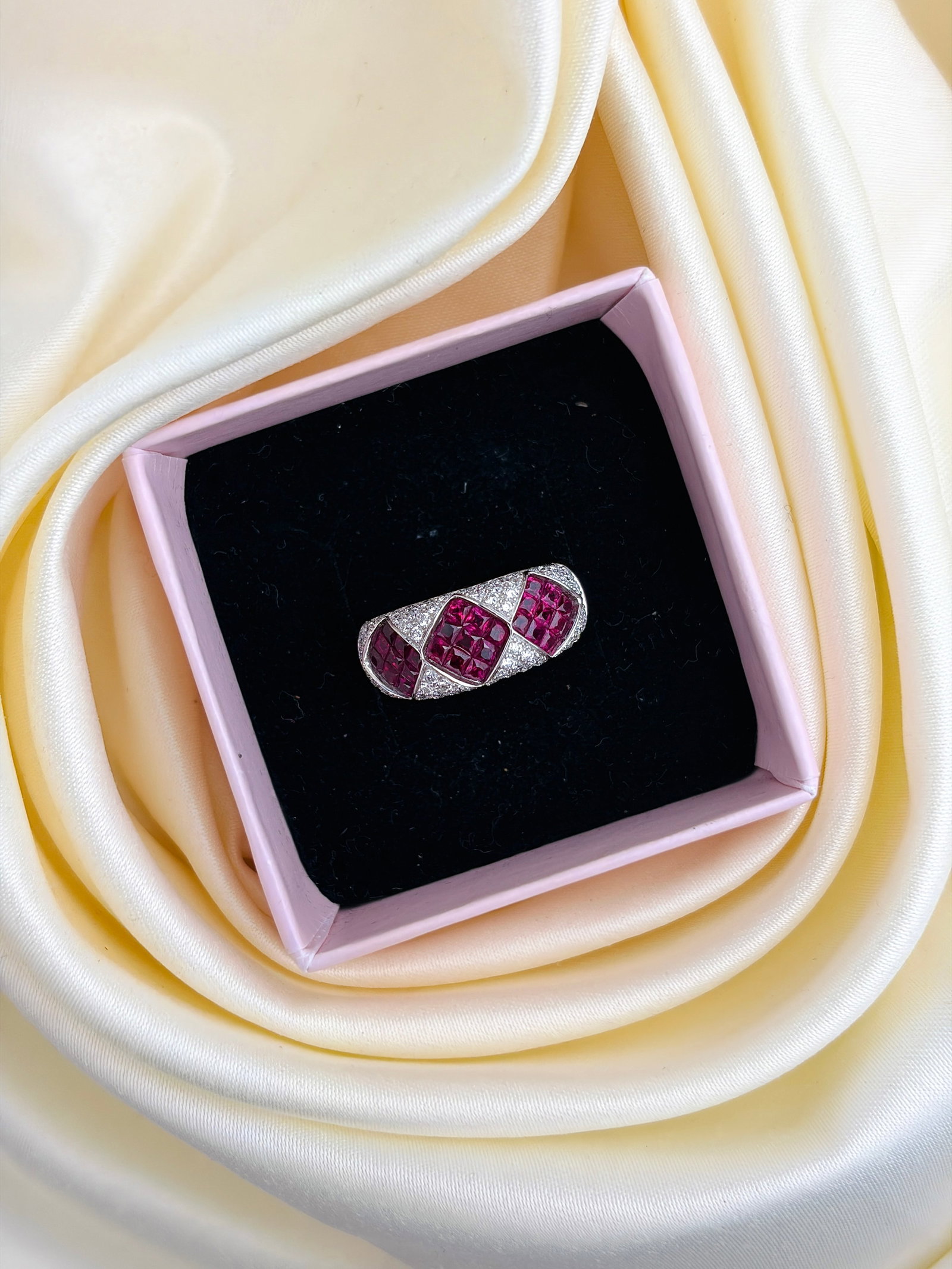 Chunky Vintage 18ct White Gold Ruby and Diamond Statement Ring - 10
