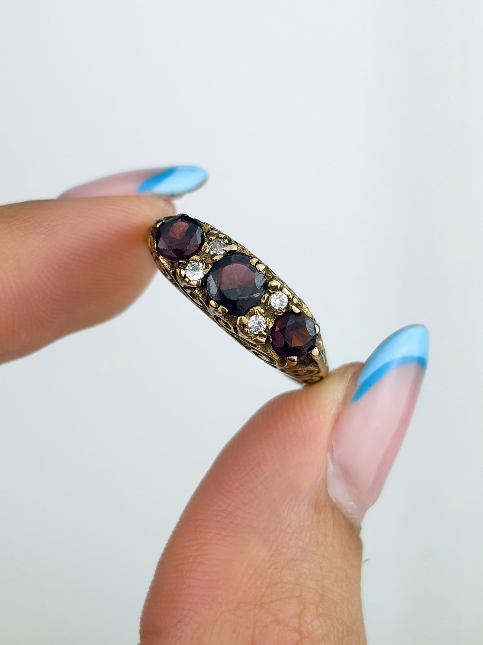 Vintage 9ct Yellow Gold Garnet and White Stone 5 Stone Ring - 5
