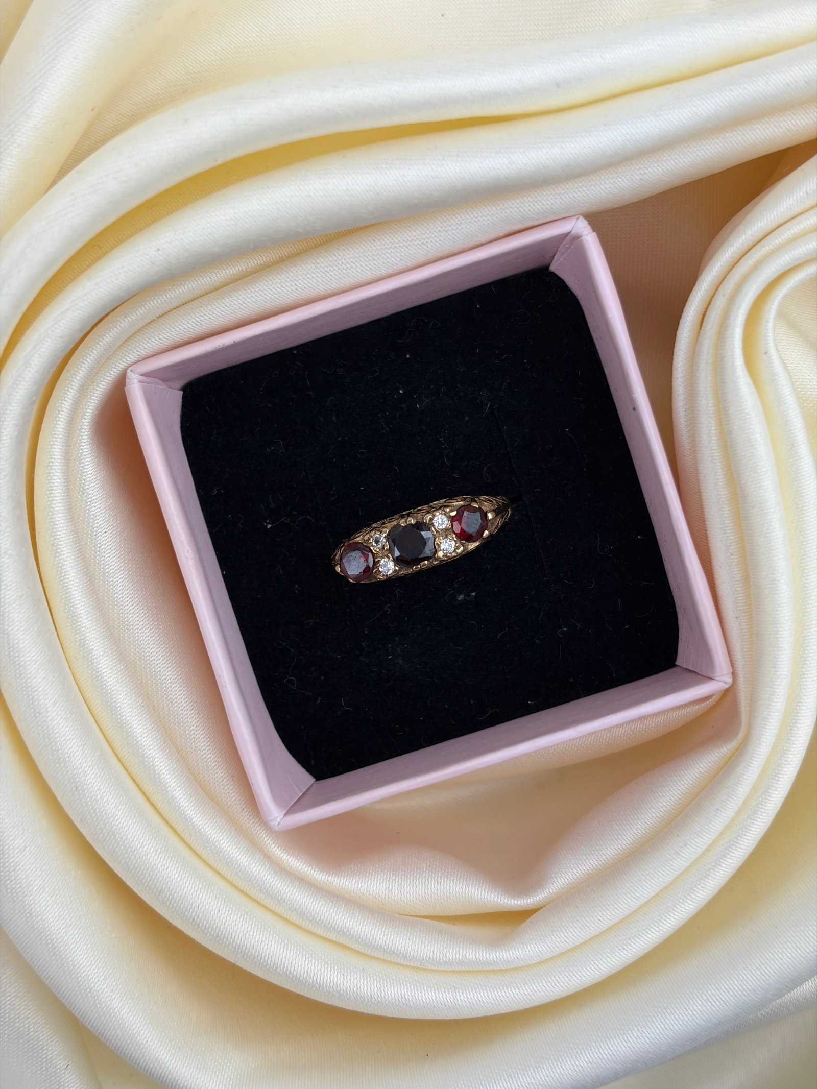 Vintage 9ct Yellow Gold Garnet and White Stone 5 Stone Ring - 9