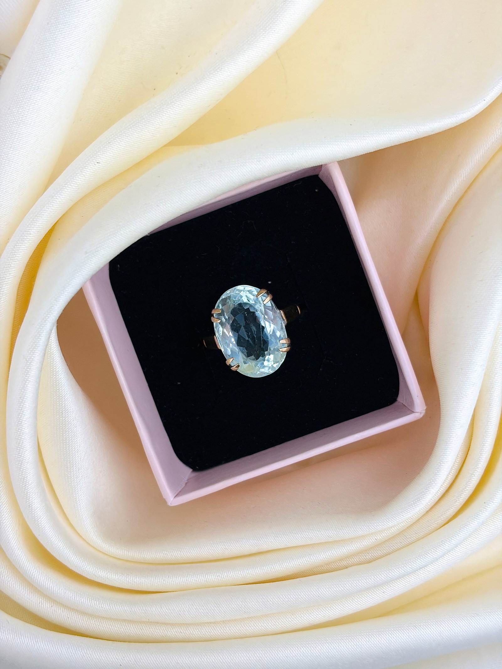 Wonderful c.1934 9ct Gold Aquamarine Cocktail Ring - 9