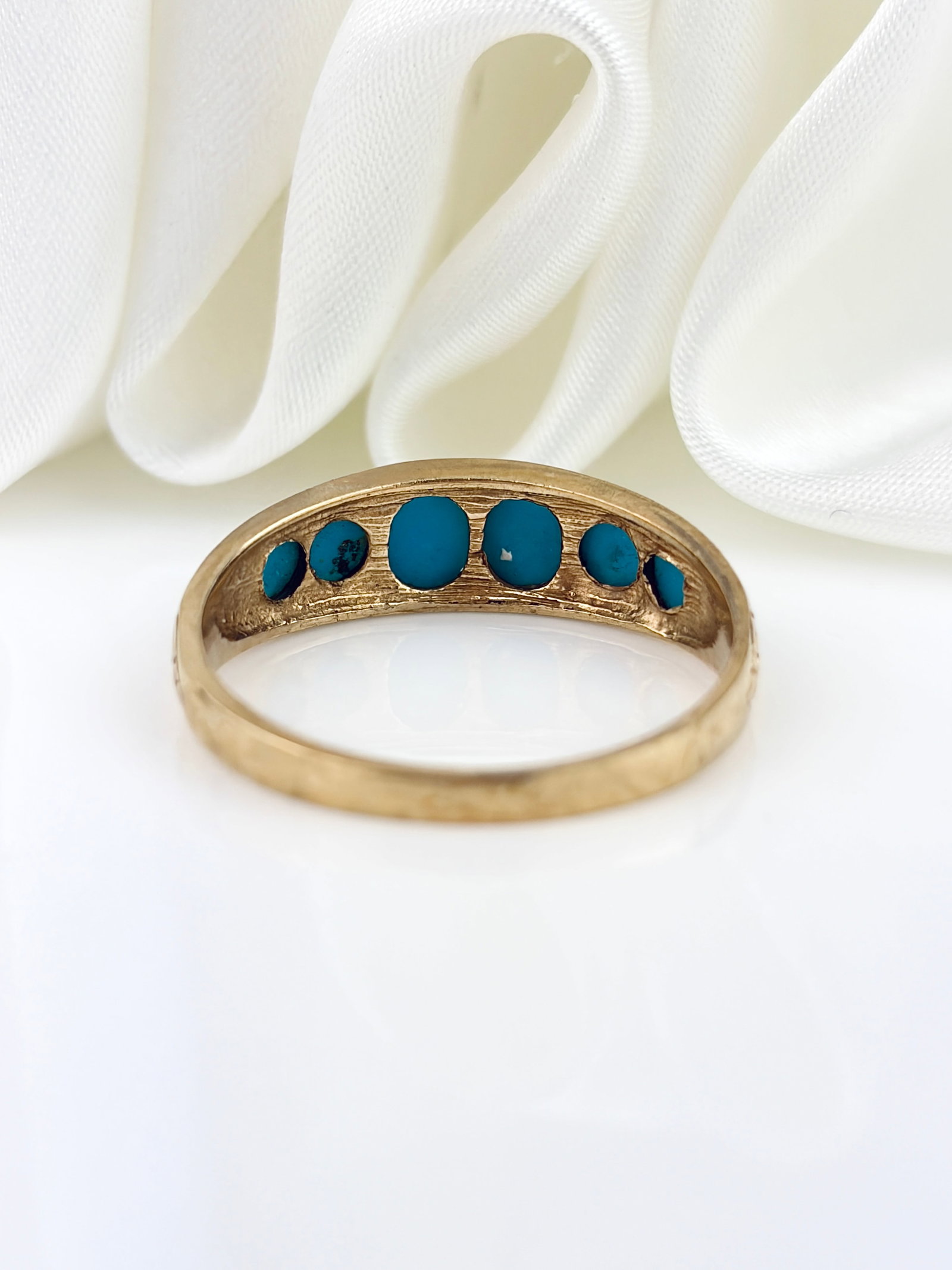 ANTIQUE 9CT YELLOW GOLD TURQUOISE HALF HOOP RING - 3