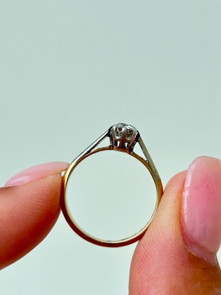 Chunky 18ct Yellow Gold Diamond Solitaire Ring - 6