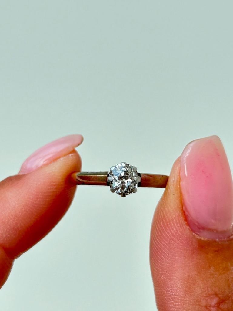 Chunky 18ct Yellow Gold Diamond Solitaire Ring - 7