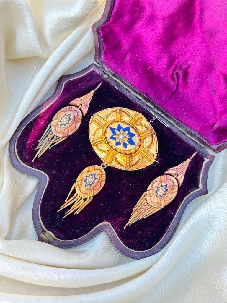 Antique Victorian Era 18ct Yellow Gold Blue Enamel Stars and Pearl Suite in Fitted Box - 7