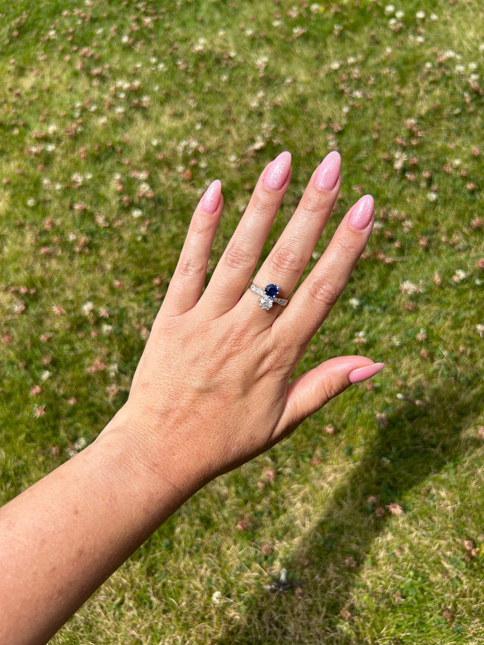 Antique 18ct yellow gold .95pts diamond / .95pts sapphire "moi et toii" two stone ring - 6