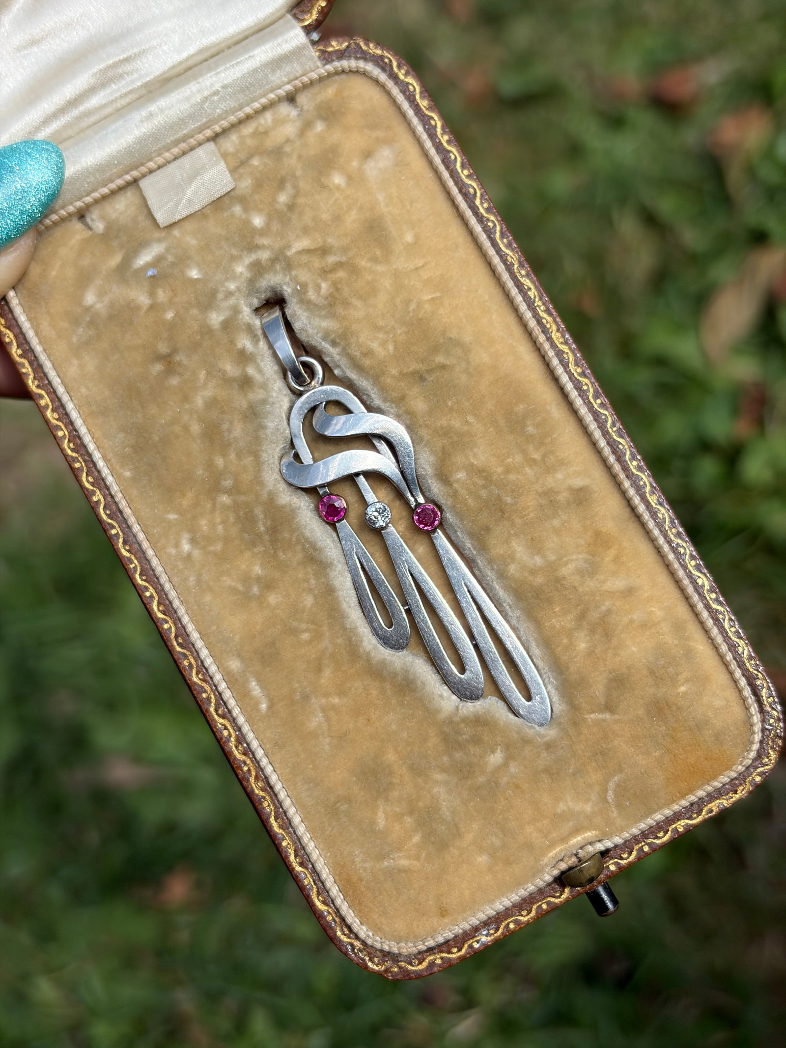 Antique Art Nouveau Boxed Ruby and Diamond Pendant in 14ct White and Yellow Gold - 10