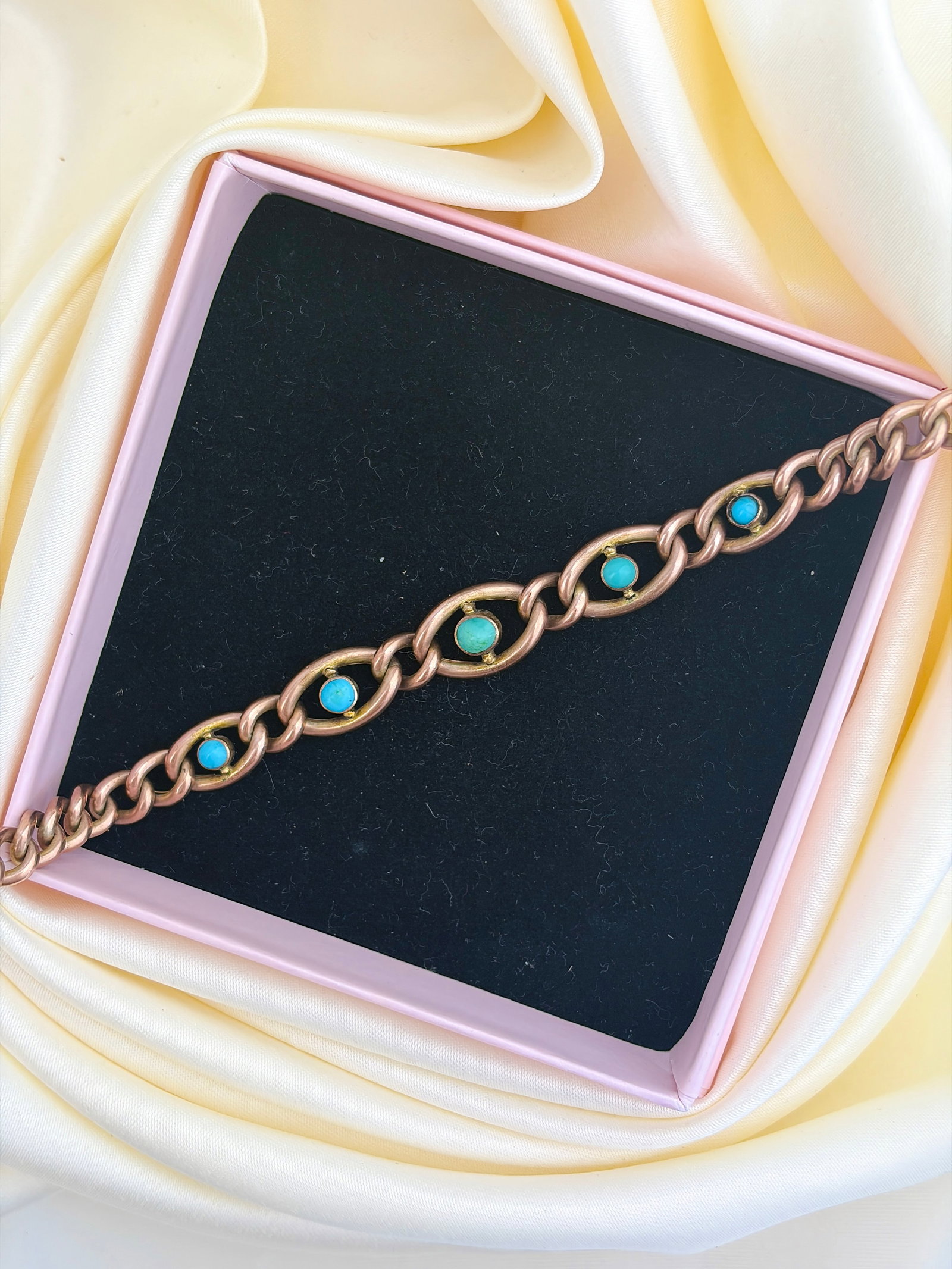 ANTIQUE CURB LINK BRACELET WITH TURQUOISE DETAILS IN GOLD - 8