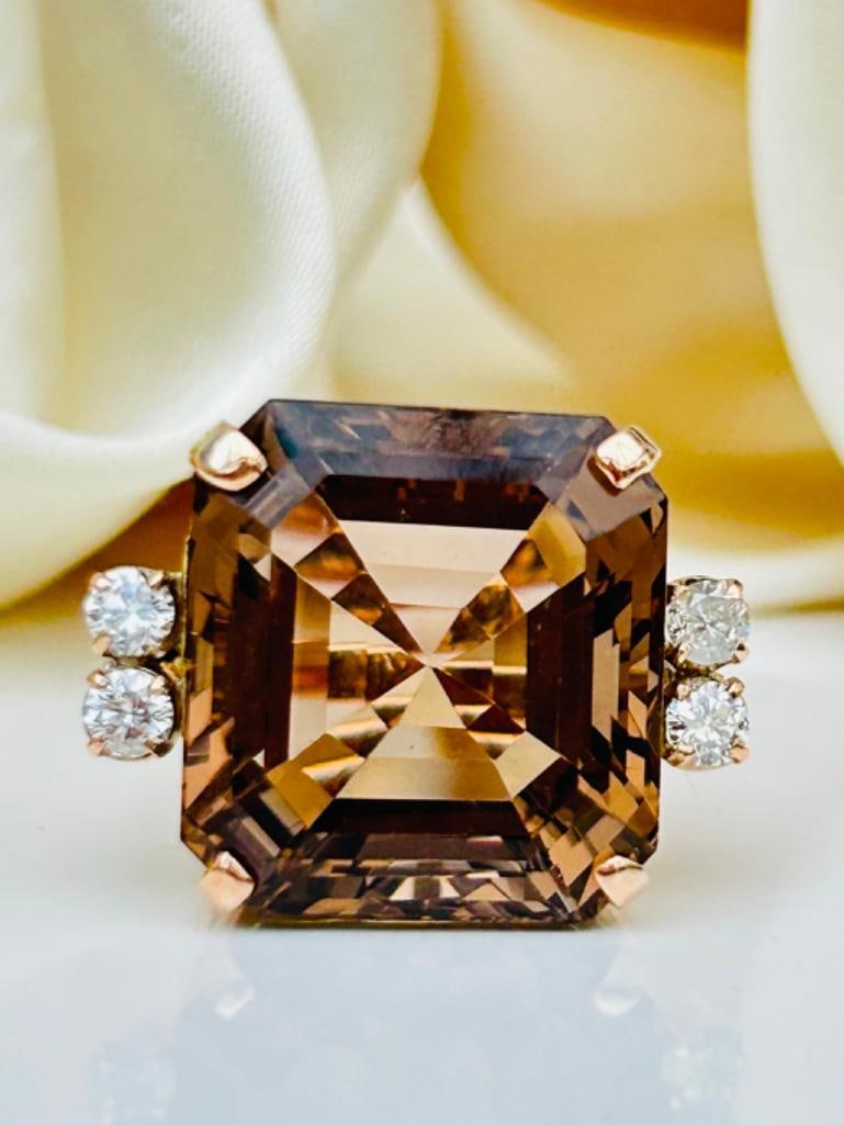 Huge 42 Carat Smokey Quartz and Diamond Cocktail Ring in 18ct Yellow Gold: Huge 42 Carat Smokey Quartz and Diamond Cocktail Ring in 18ct Yellow Gold the most amazing large smokey quartz stone with sweet diamond shoulders measurements size UK J US 5 