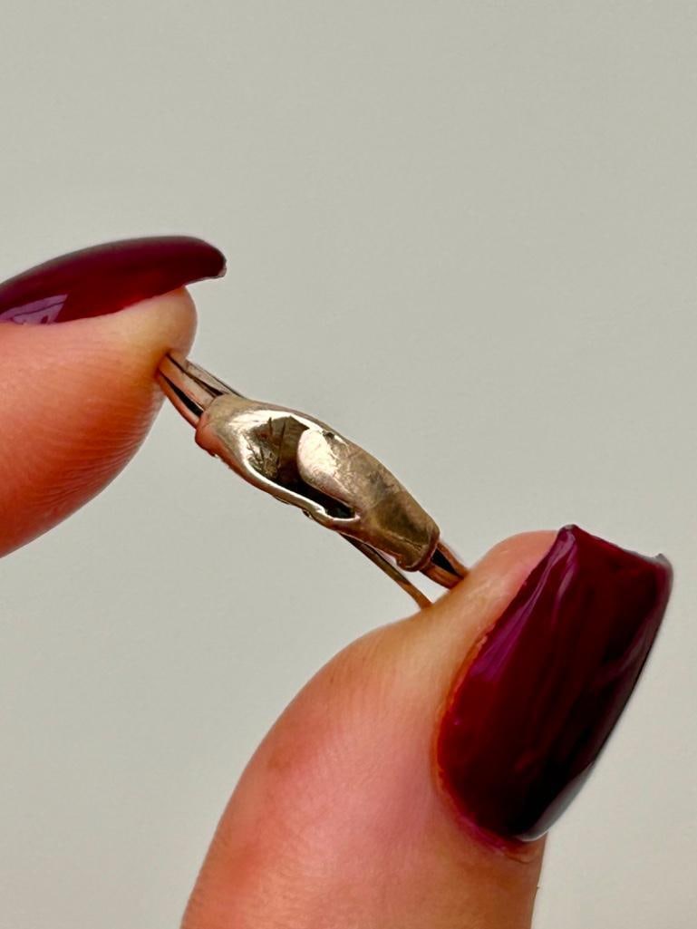 Georgian Era Gold Fede Gimmel Ring AF: Georgian Era Gold Fede Gimmel Ring AF charming stacking ring measurements size UK M1/2 US 61/2 head of ring 14mm x 4mm weight 2.06g materials gold