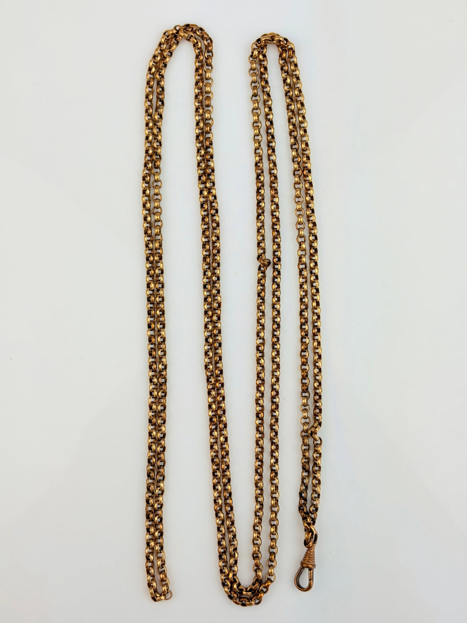 Gold Plated Longguard Chain with Dogclip: Gold Plated Longguard Chain with Dogclip Weight 32.66g Length 143cm