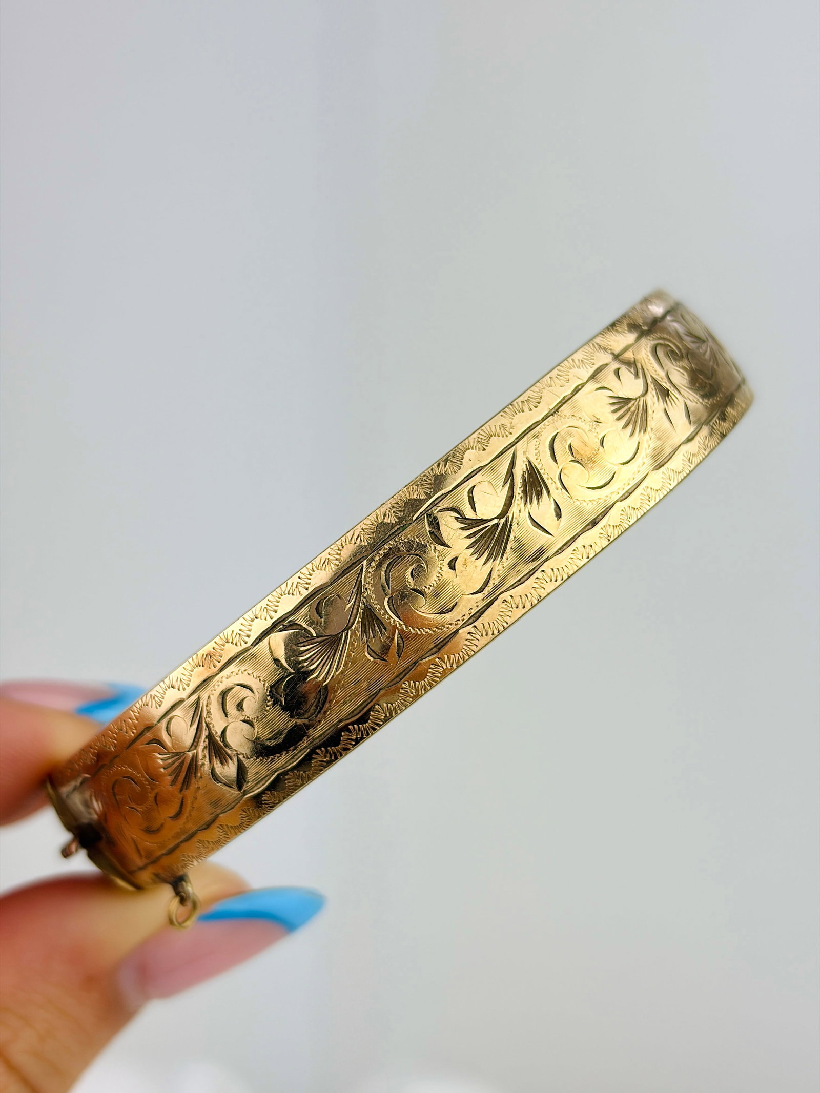 Vintage 9ct Gold Metal Core Swirl Bangle Bracelet (1 of 7)