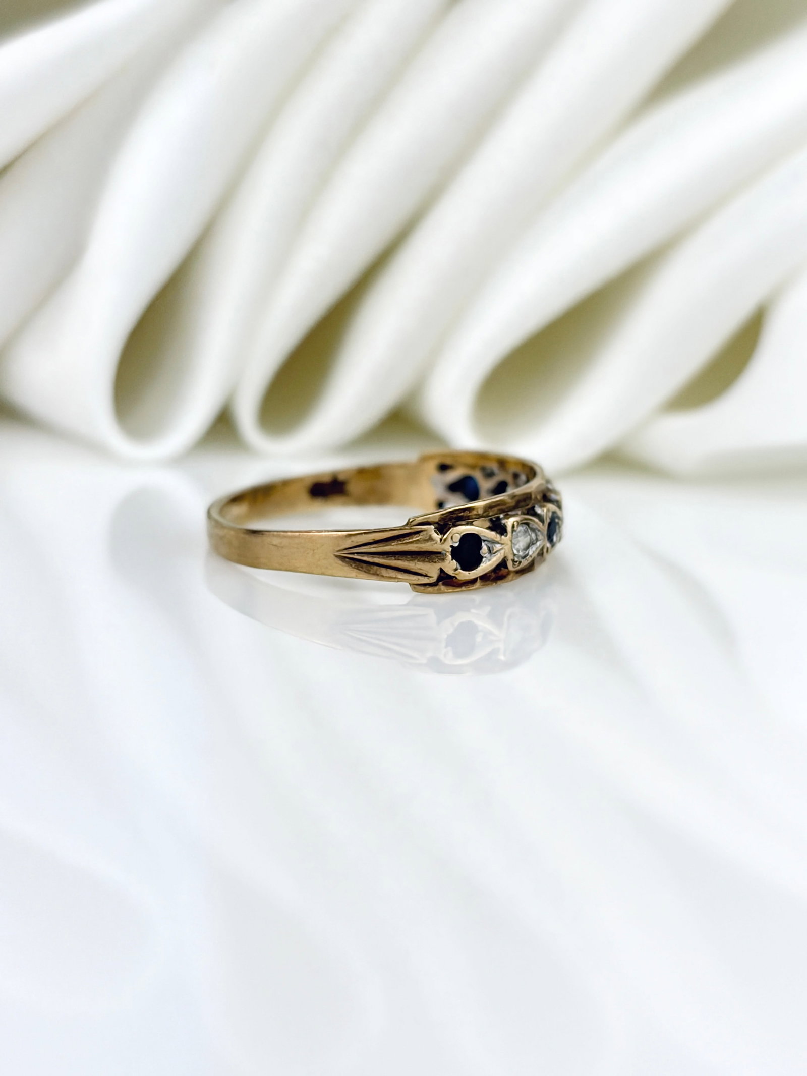 Vintage 9ct Yellow Gold Sapphire and Diamond Half Hoop Ring - 2