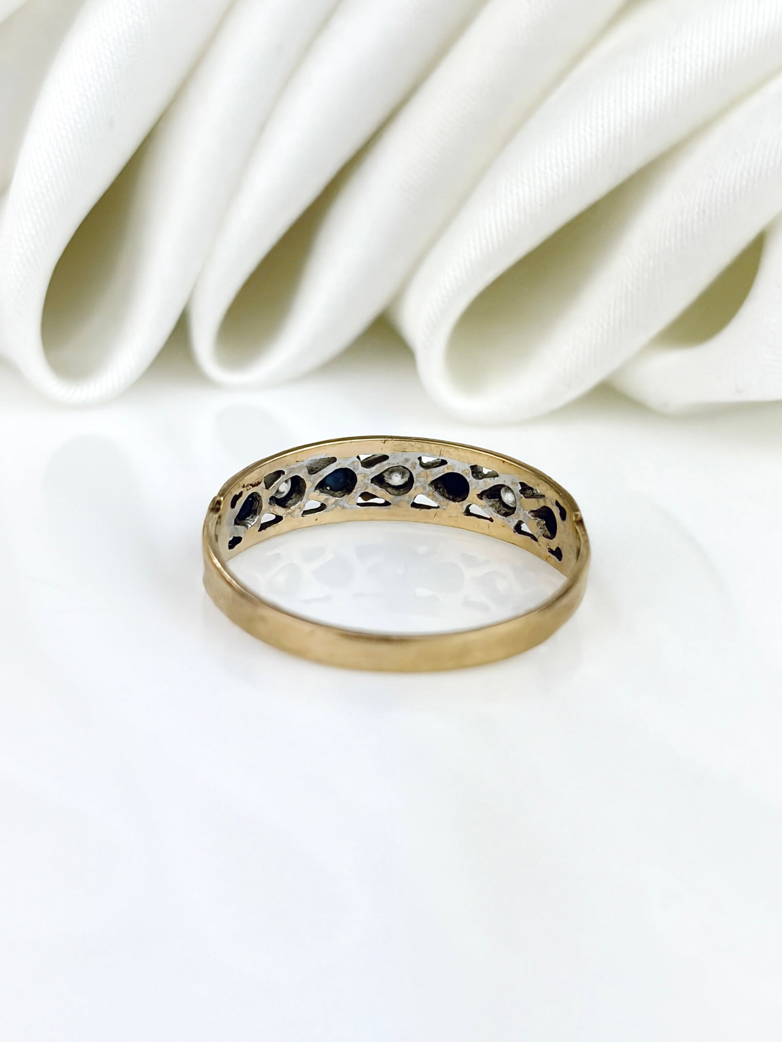 Vintage 9ct Yellow Gold Sapphire and Diamond Half Hoop Ring - 3