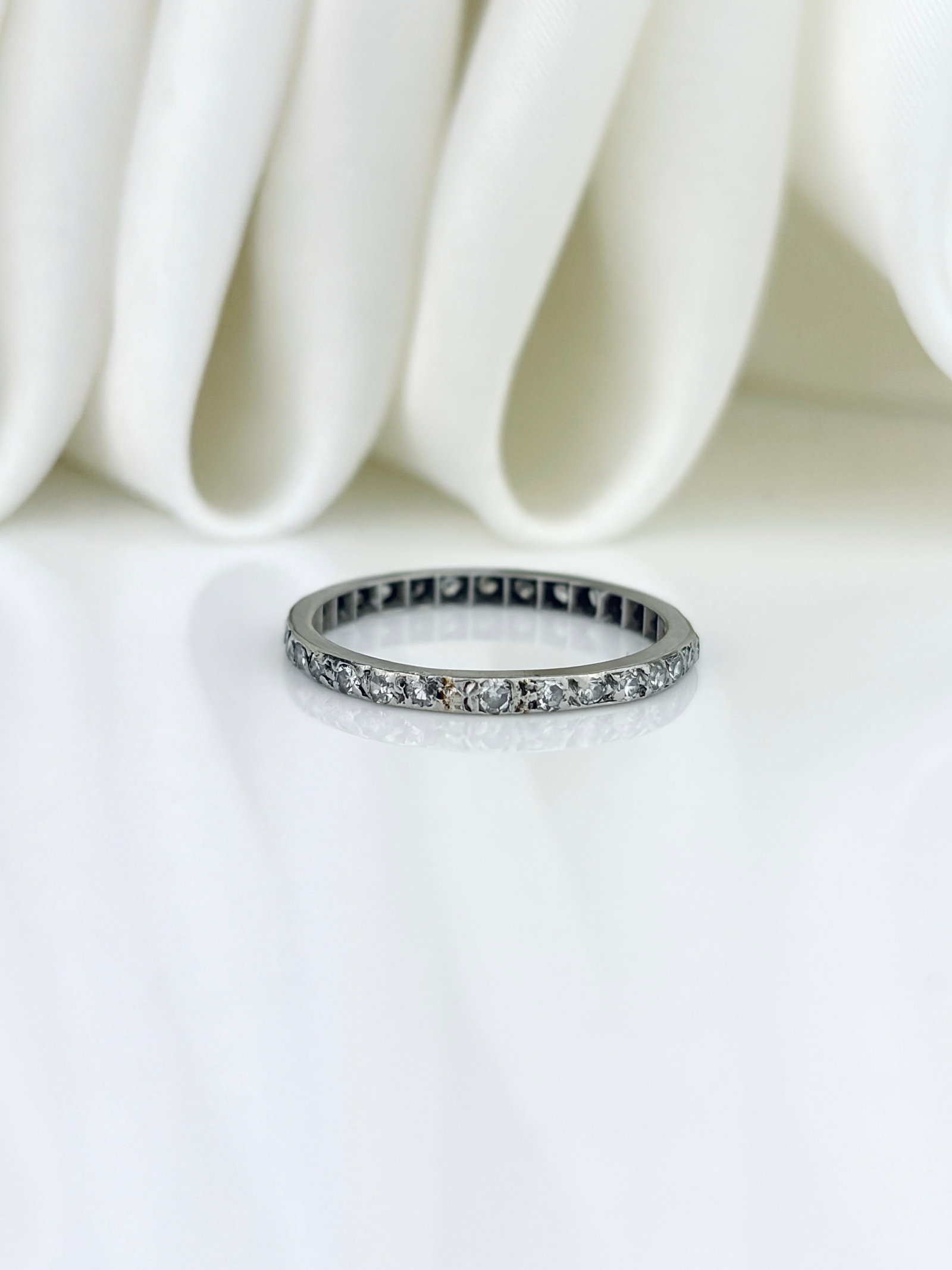 Sweet Antique Art Deco 18ct White Gold Diamond Full Eternity Band Ring - 2
