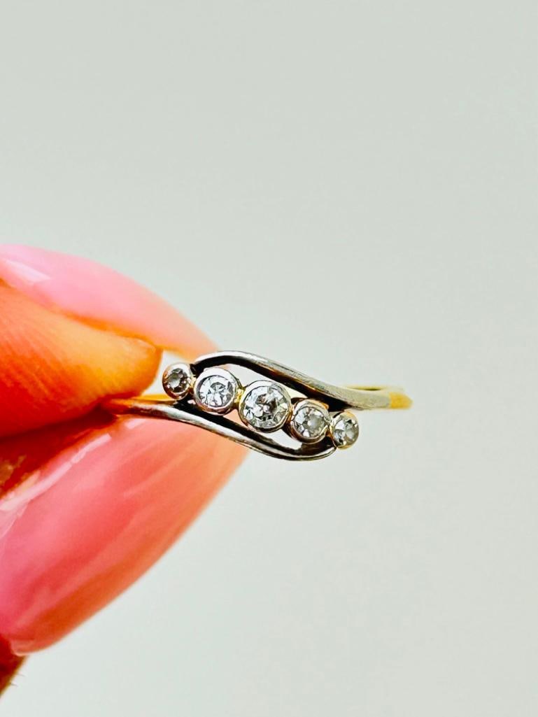 Antique 18ct Gold Diamond 5 Stone Twist Ring: Antique 18ct Gold Diamond 5 Stone Twist Ring sweet and dainty, truly beautiful measurements size UK I1/2 US 53/4 head of ring 10mm x 5mm weight 1.76g stamped 1