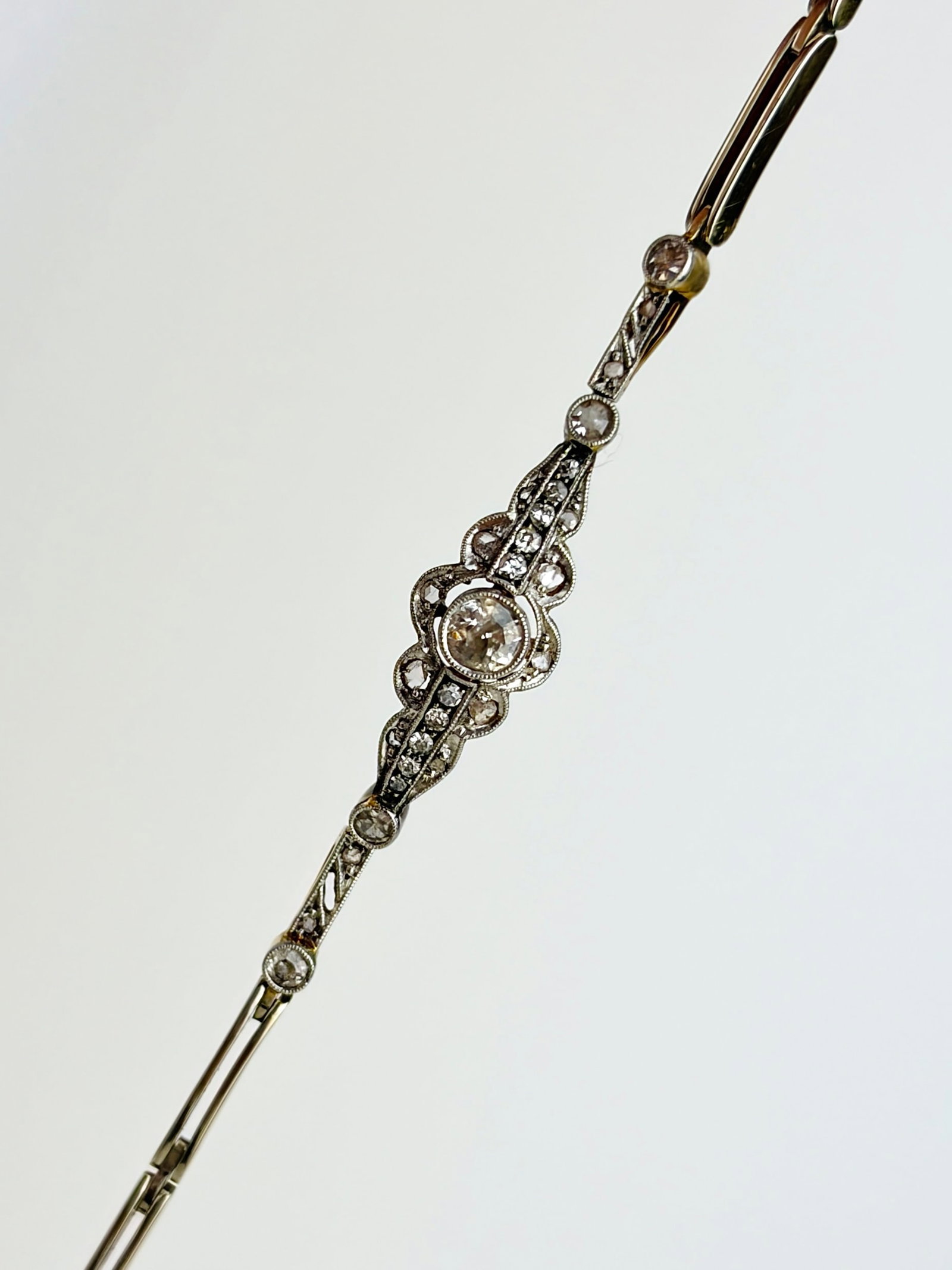 Antique Art Deco Era 18ct Yellow Gold Diamond Flower Bracelet (1 of 10)