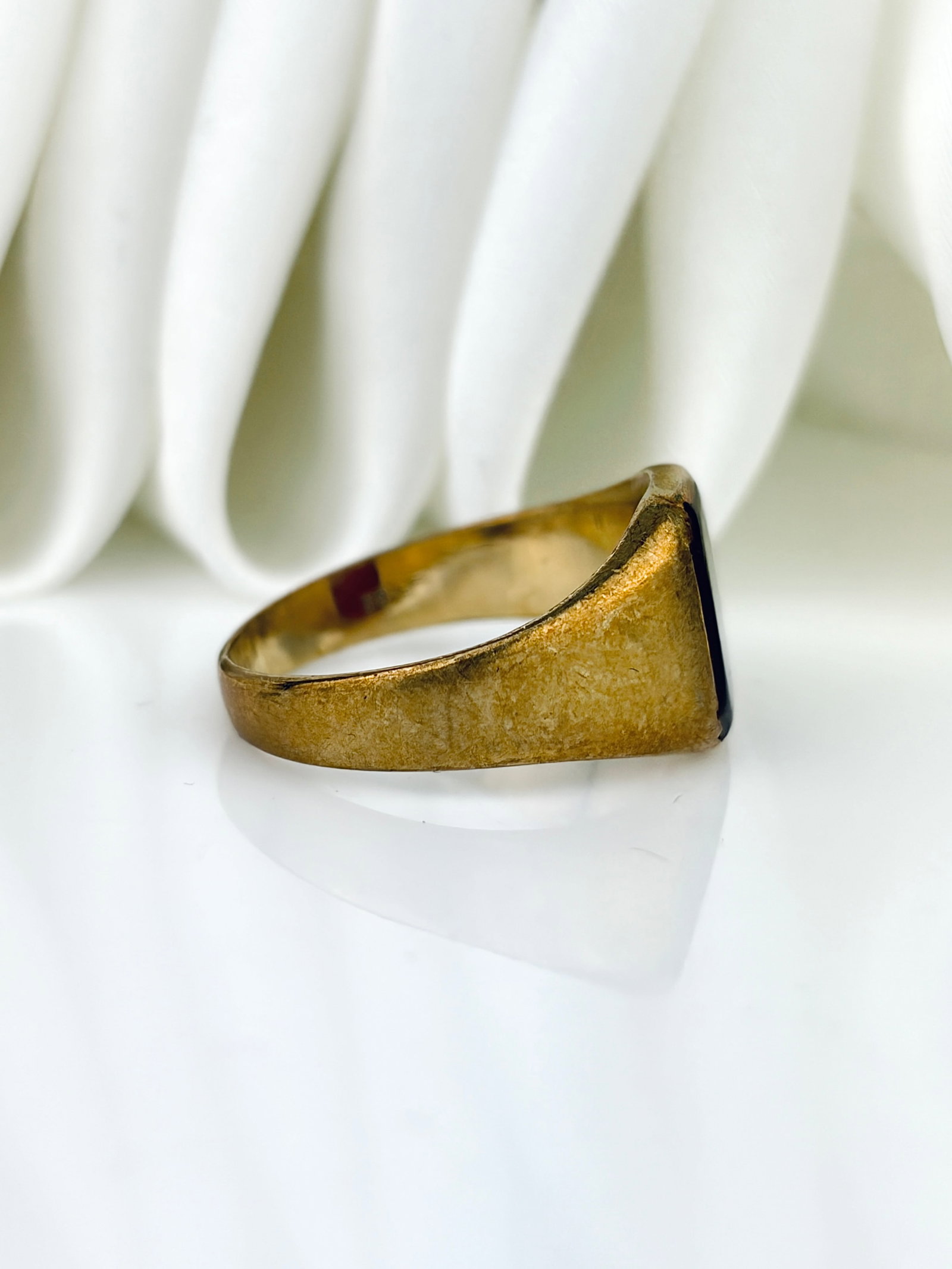 Vintage c.1963 9ct Yellow Gold Carnelian Signet Ring - 2