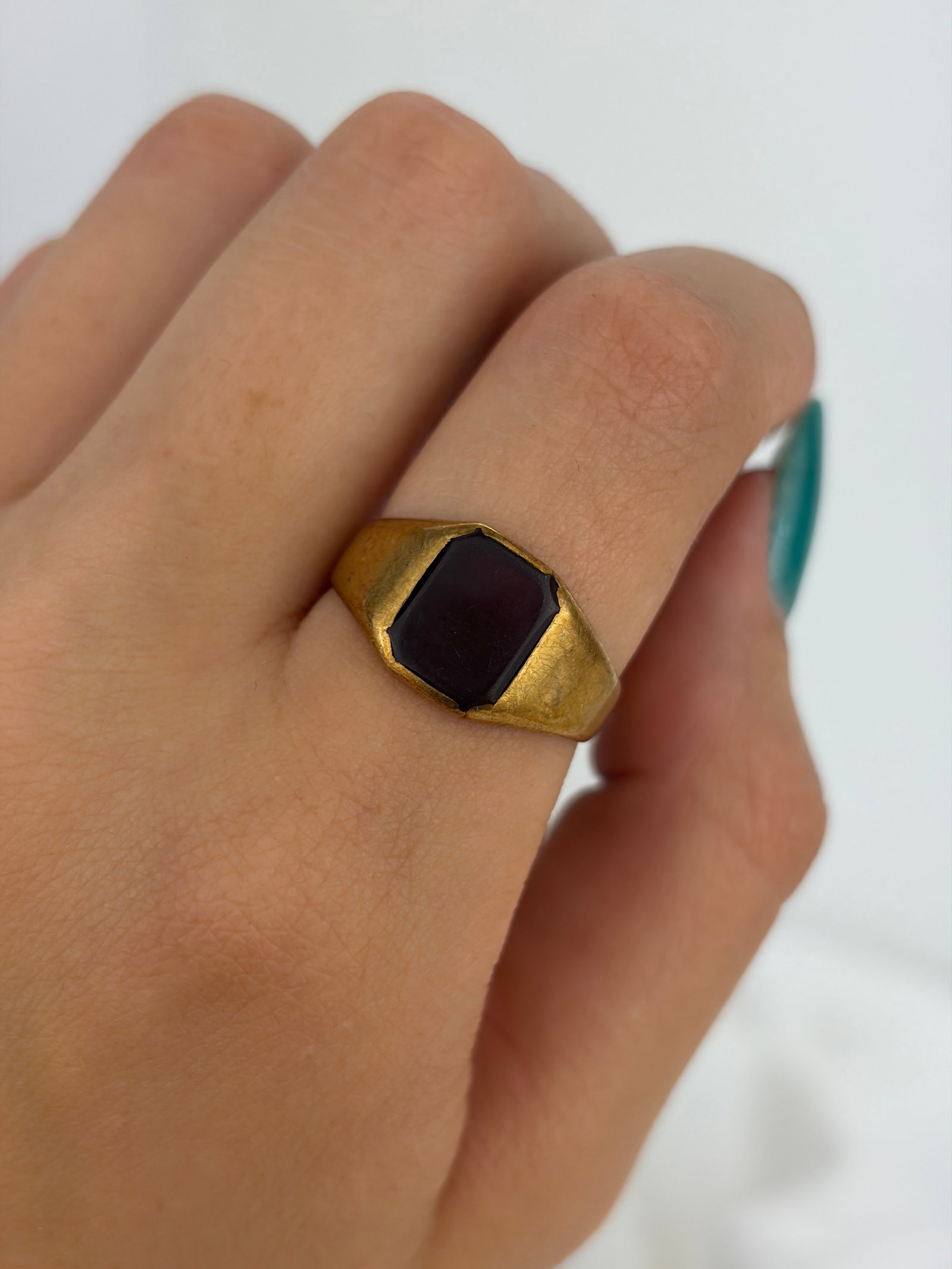 Vintage c.1963 9ct Yellow Gold Carnelian Signet Ring - 8