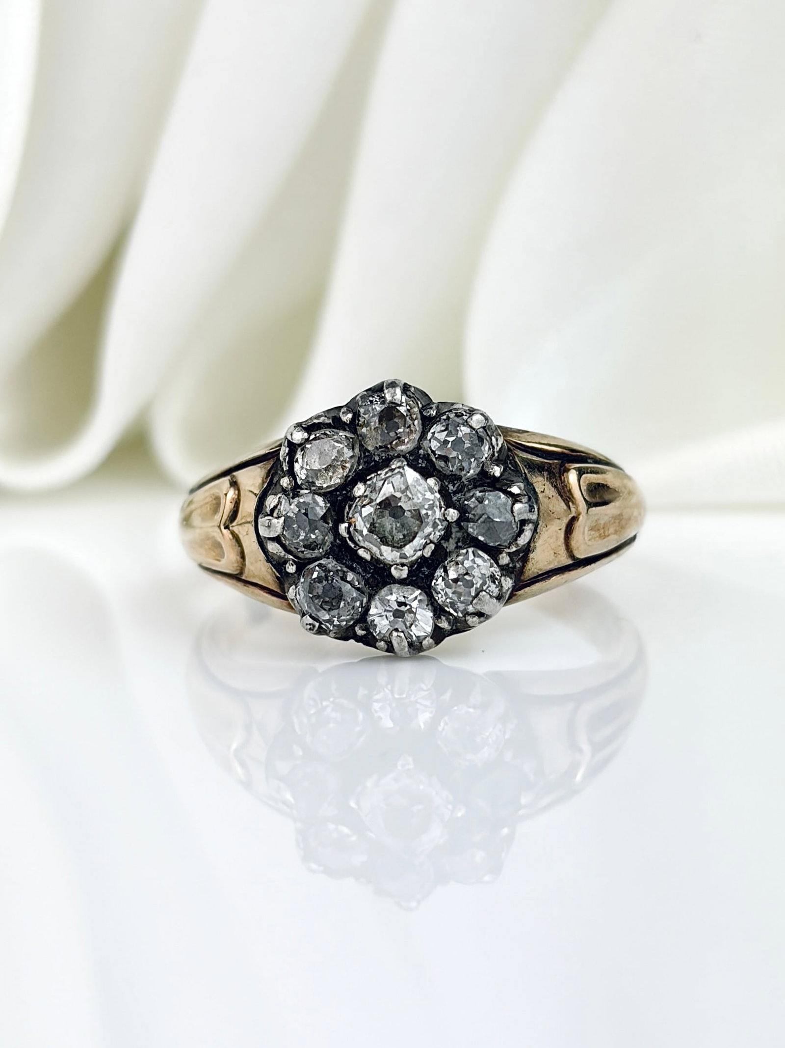 Antique Georgian Era 9ct Gold And Silver Set Diamond Cluster Ring: Antique Georgian Era 9ct Gold And Silver Set Diamond Cluster Ring A truly amazing diamond ring crafted in the Georgian era!