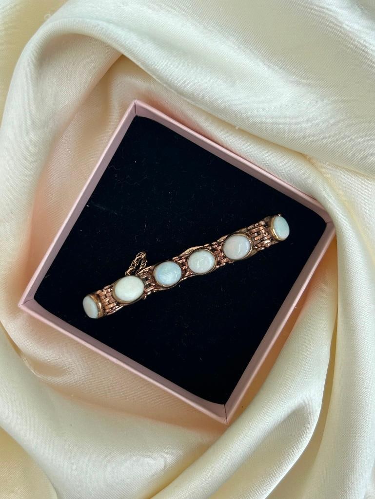 Heavy 9ct gold cabochon opal bracelet with safety chain - 4