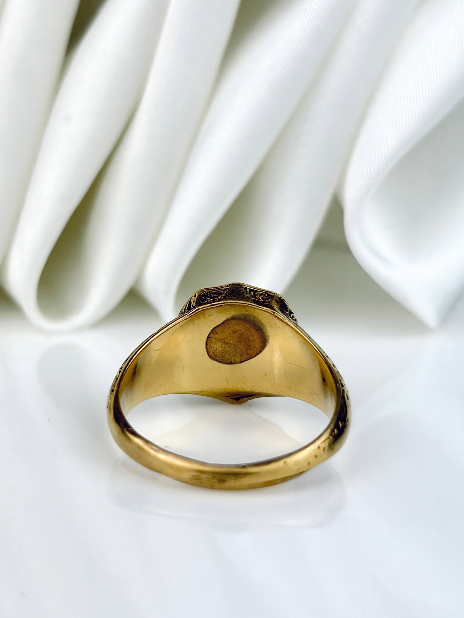 Antique c.1850 18ct Yellow Gold Carnelian Carved Initials Intaglio Ring - 3
