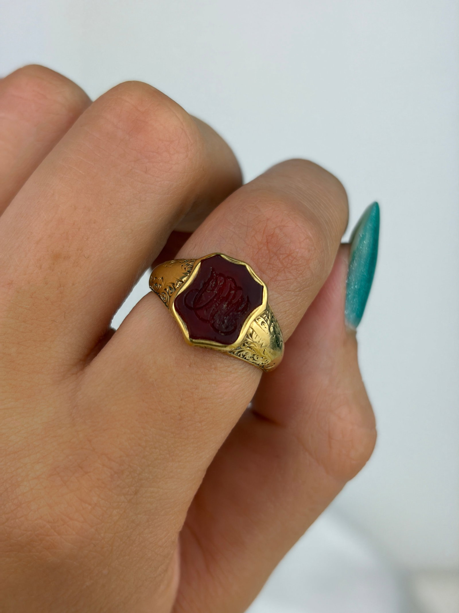 Antique c.1850 18ct Yellow Gold Carnelian Carved Initials Intaglio Ring - 8