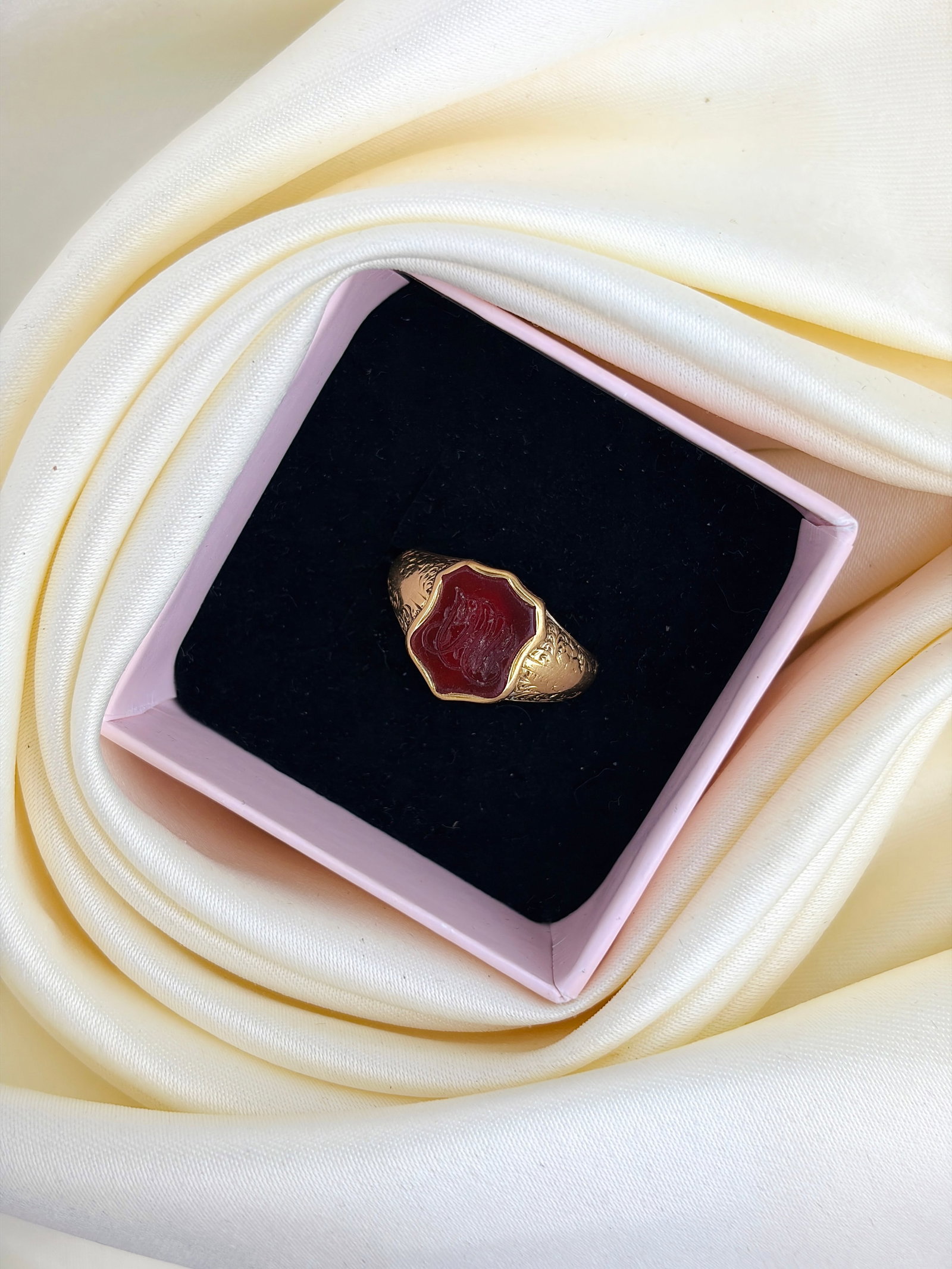 Antique c.1850 18ct Yellow Gold Carnelian Carved Initials Intaglio Ring - 9