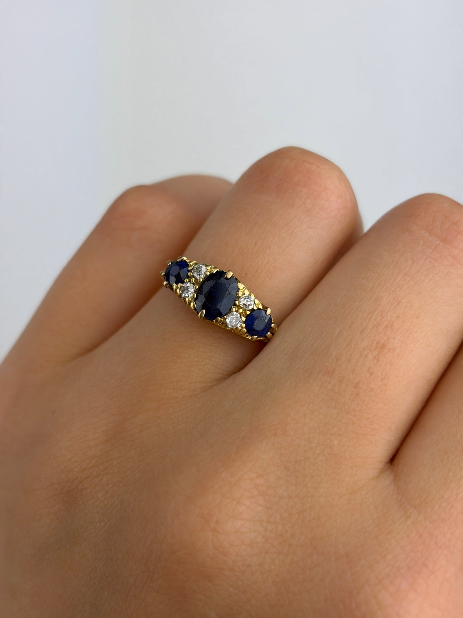 Chunky 18ct Yellow Gold Sapphire And Diamond Ring - 8
