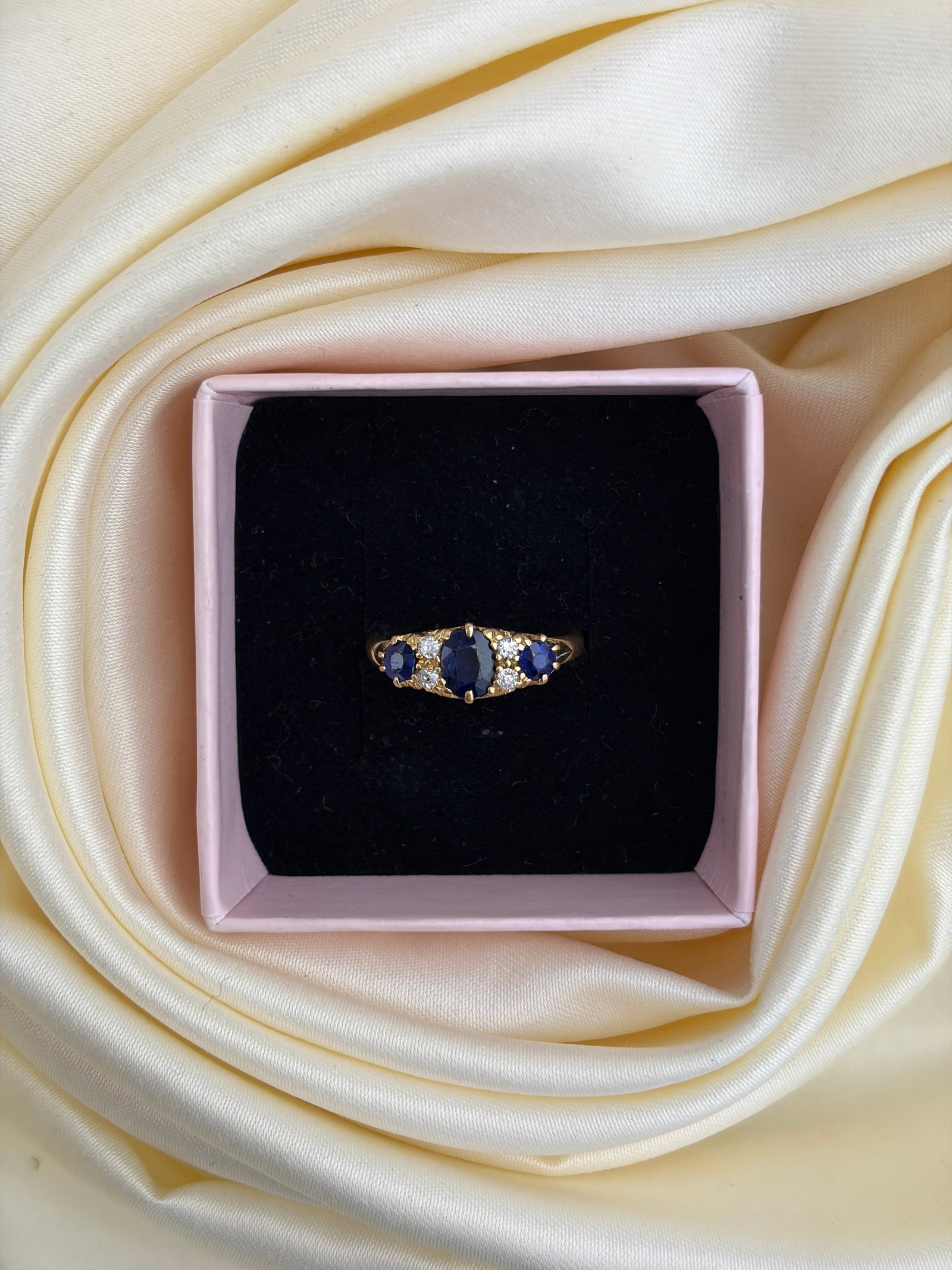 Chunky 18ct Yellow Gold Sapphire And Diamond Ring - 9