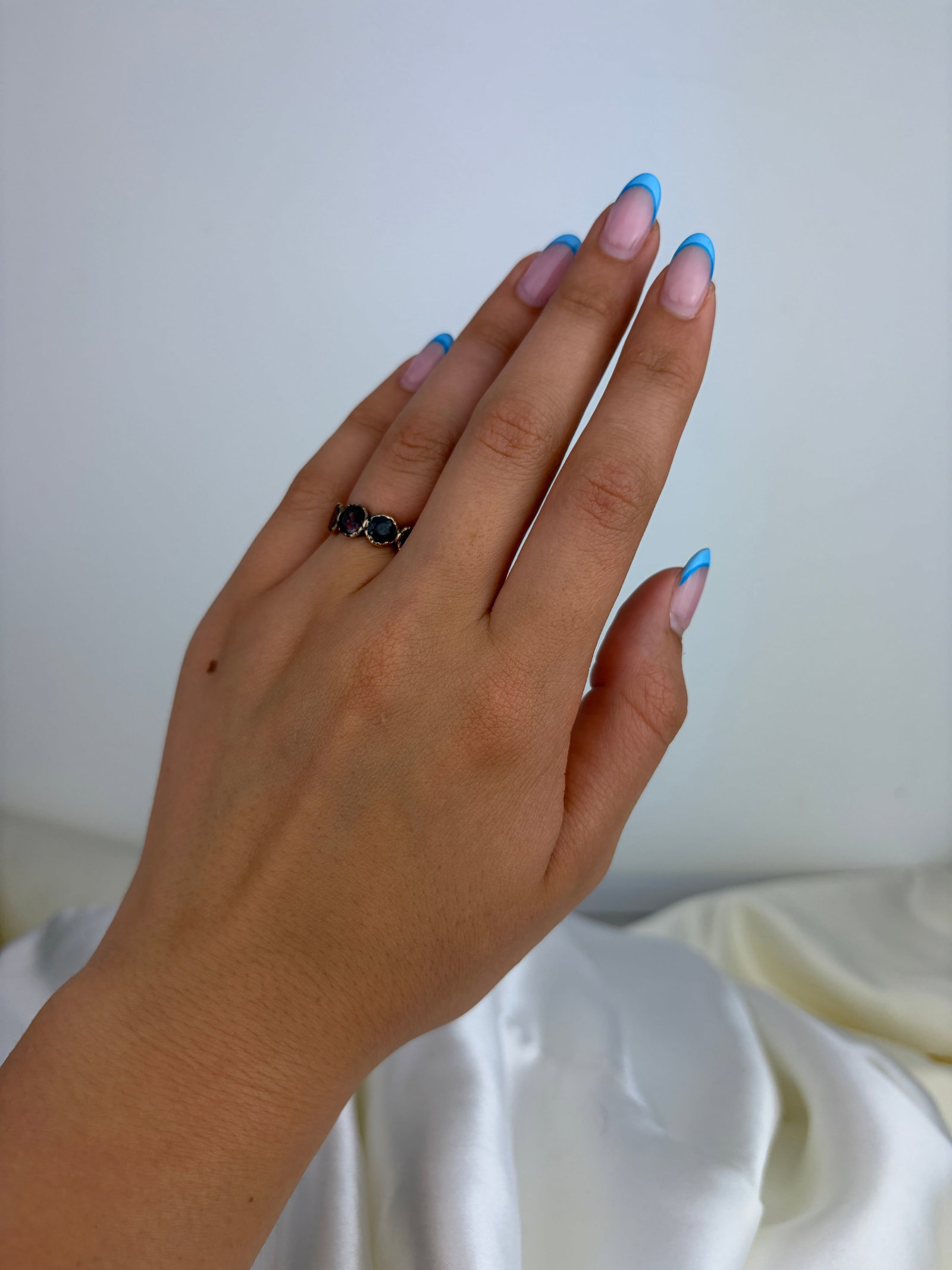 Antique Georgian Garnet and Amethyst Four Stone Half Hoop Ring in Gold - 7