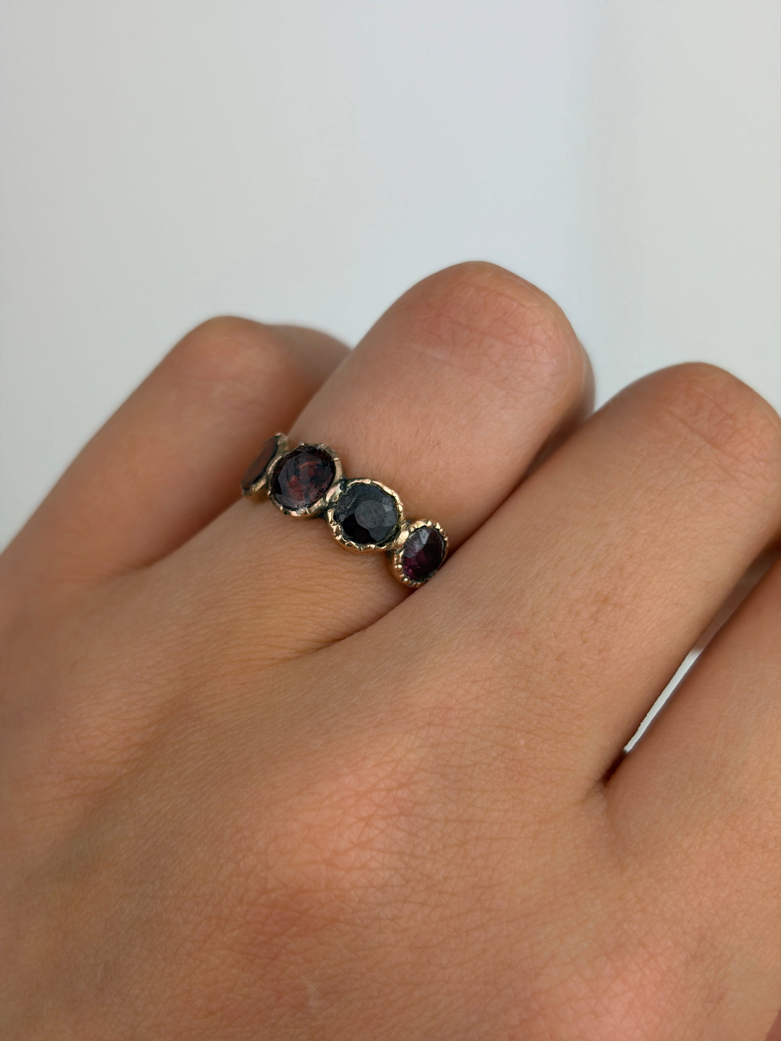 Antique Georgian Garnet and Amethyst Four Stone Half Hoop Ring in Gold - 8