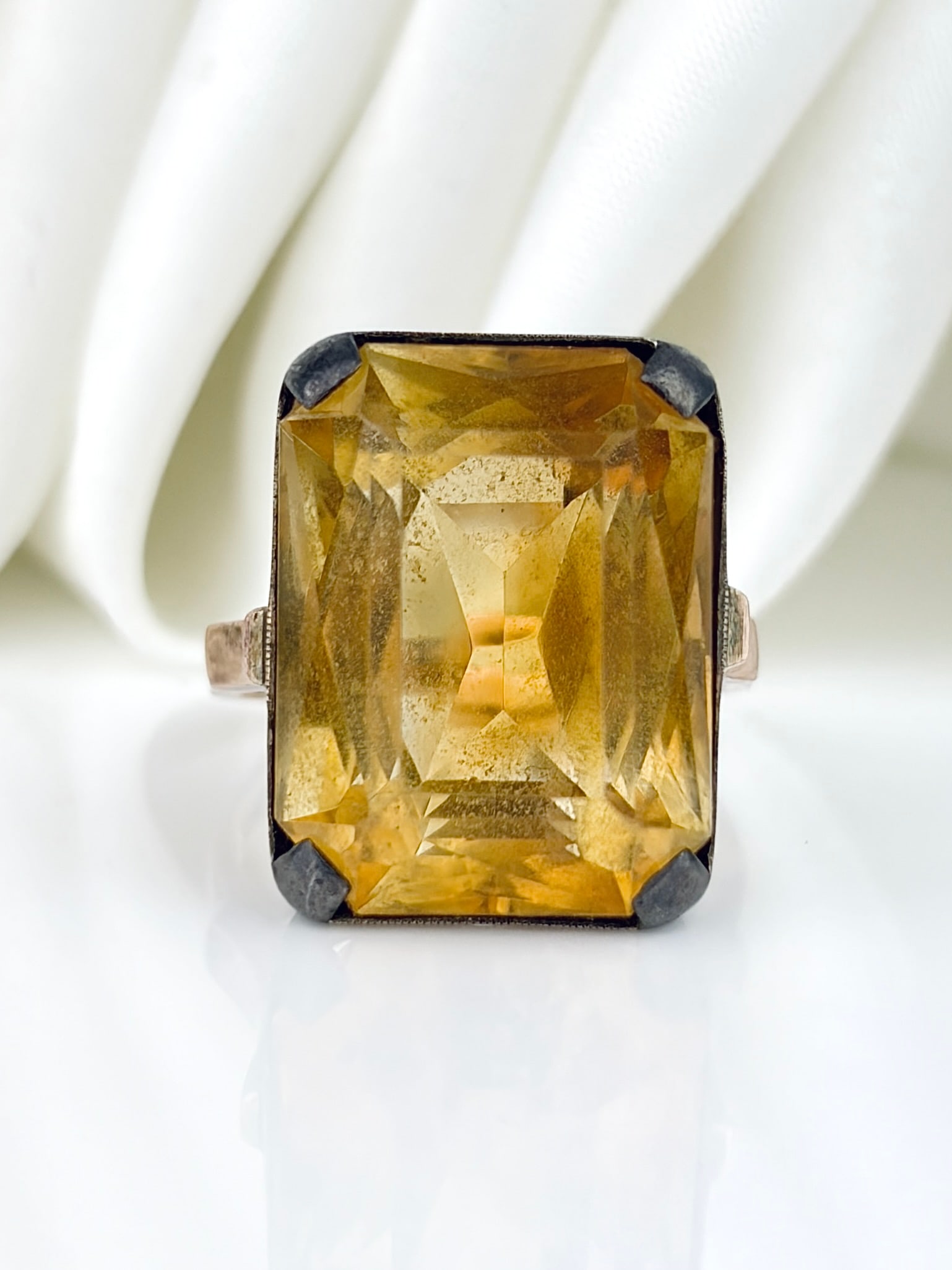 Vintage Large 9ct Yellow Gold Citrine Cocktail Ring (1 of 9)
