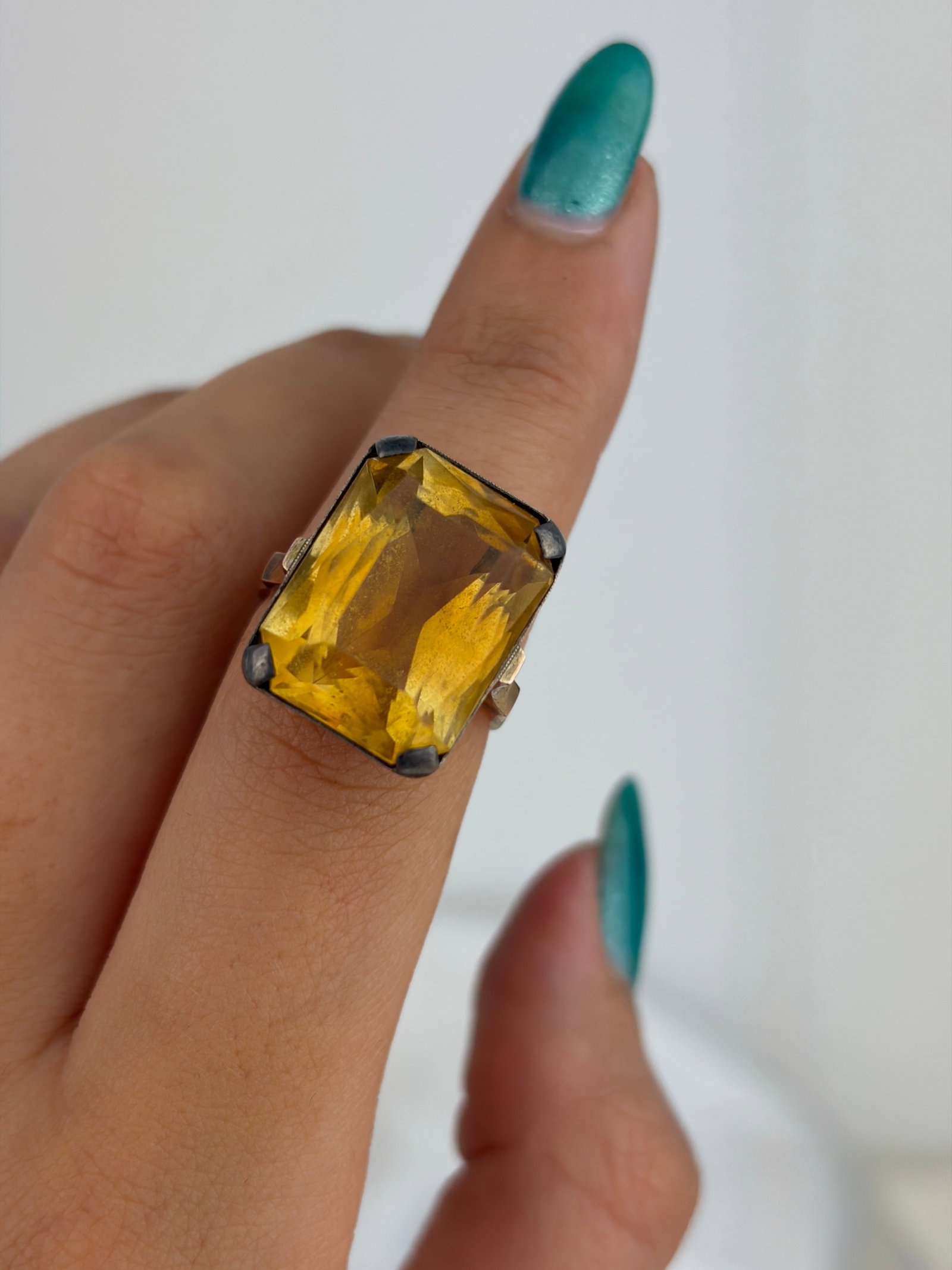 Vintage Large 9ct Yellow Gold Citrine Cocktail Ring - 8