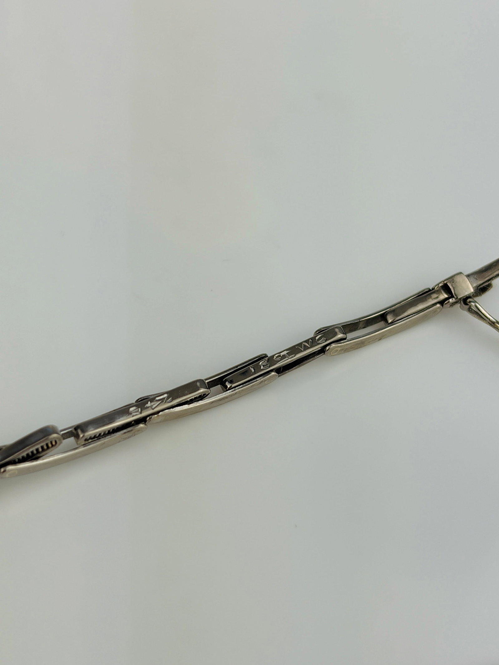 Antique Art Deco 18ct White Gold Diamond Bracelet - 4