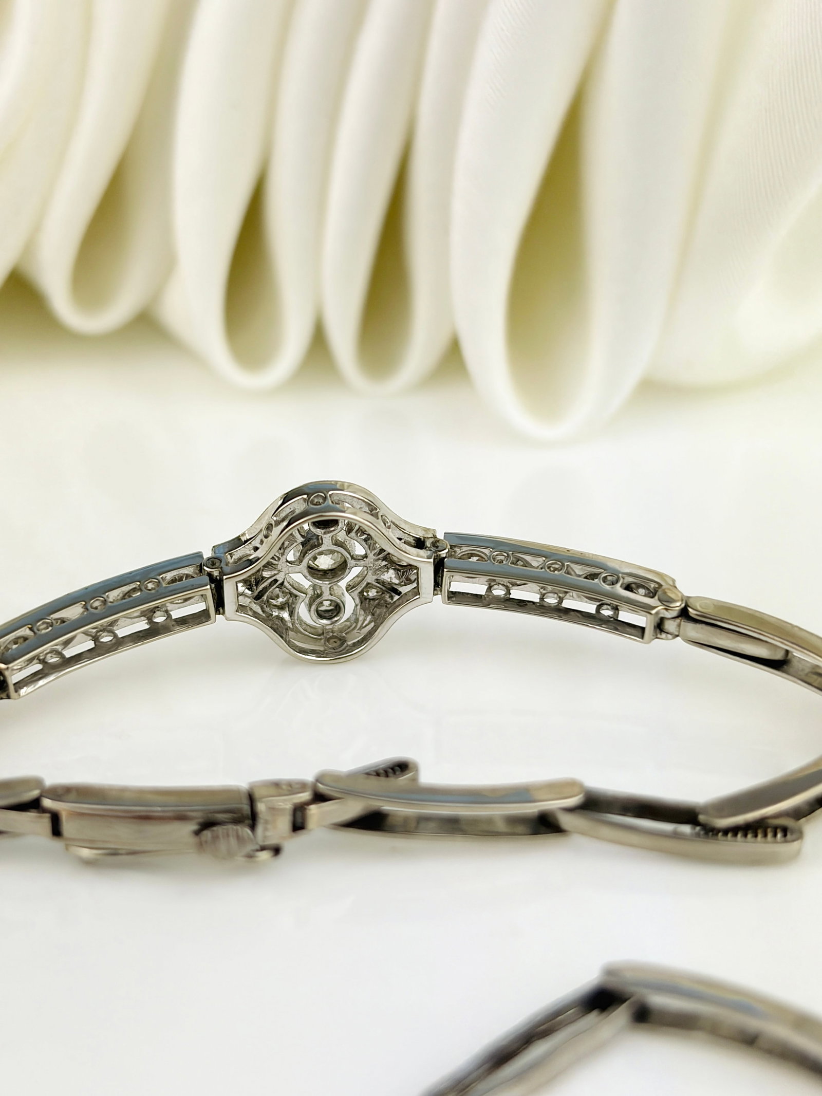 Antique Art Deco 18ct White Gold Diamond Bracelet - 6