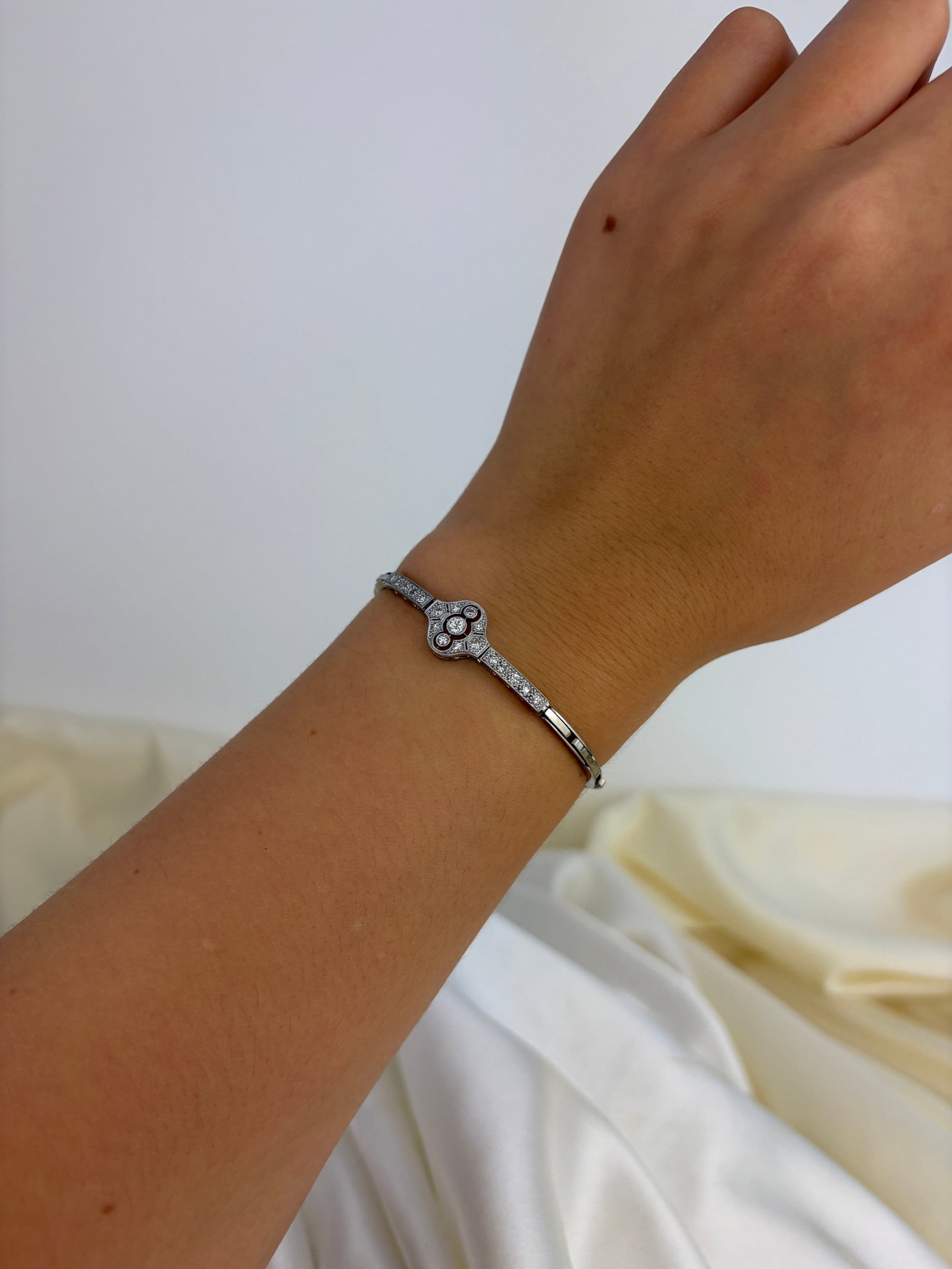 Antique Art Deco 18ct White Gold Diamond Bracelet - 7