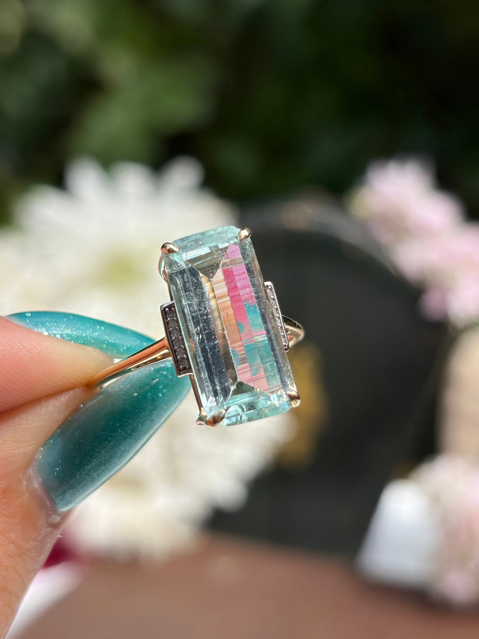 Wonderful 9ct Yellow Gold Aquamarine Cocktail Ring with Diamond Shoulders - 10