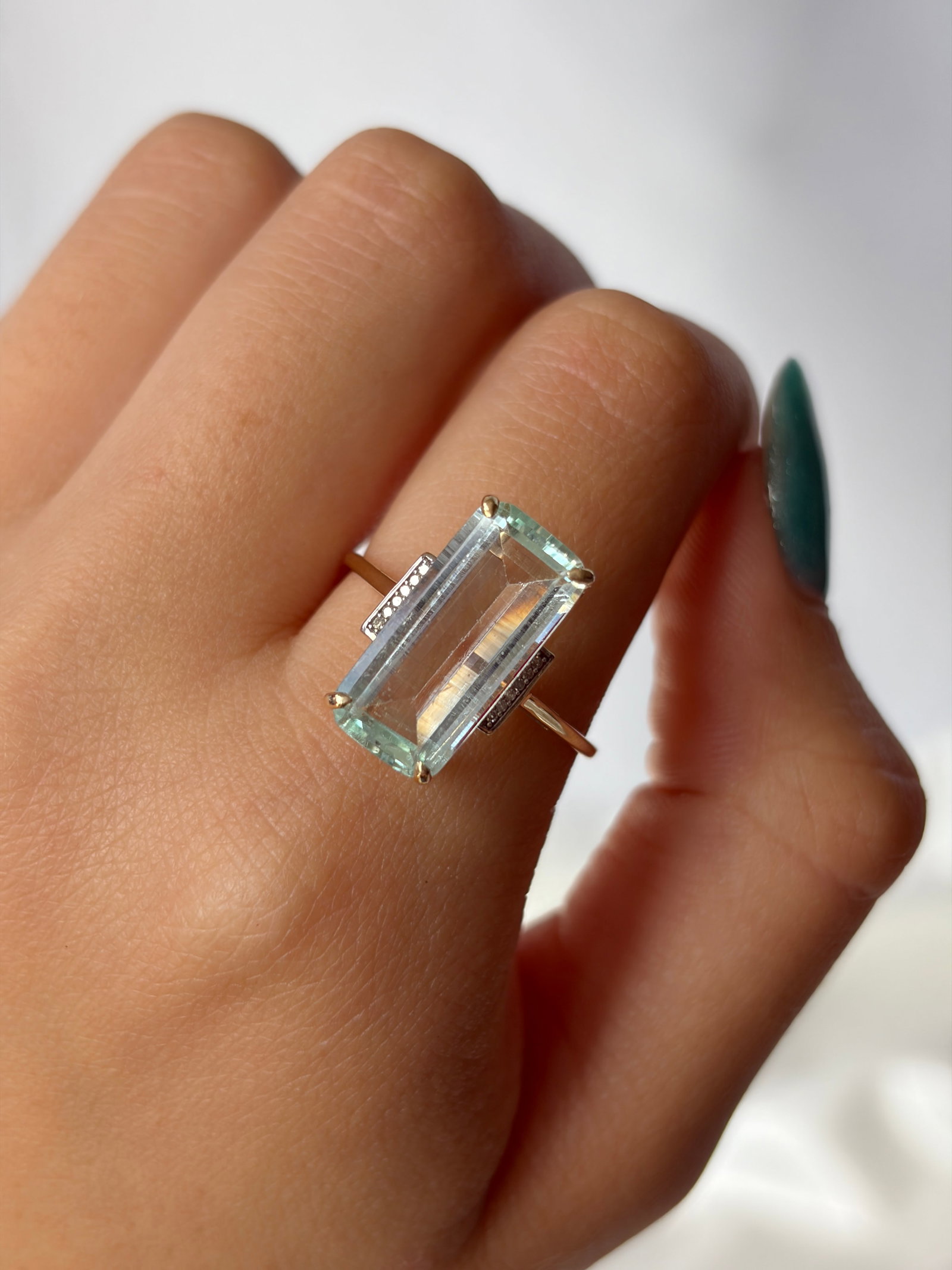 Wonderful 9ct Yellow Gold Aquamarine Cocktail Ring with Diamond Shoulders - 8