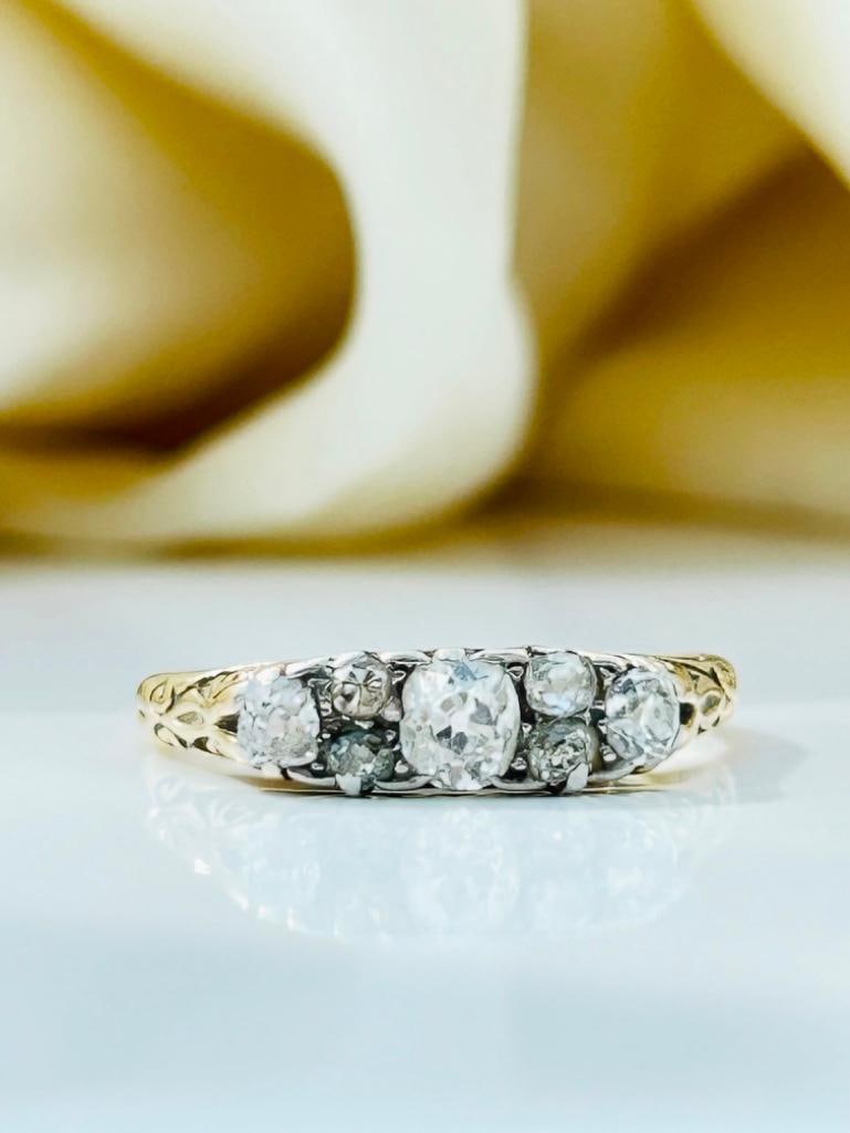 Antique 18ct Yellow Gold Diamond Ring - 95pts Total: Antique 18ct Yellow Gold Diamond Ring - 95pts Total 6 exquisite bright clean diamonds! measurements size UK O1/2 US 71/2 head of ring 4mm x 15mm weight 3.57g stamped 18ct<