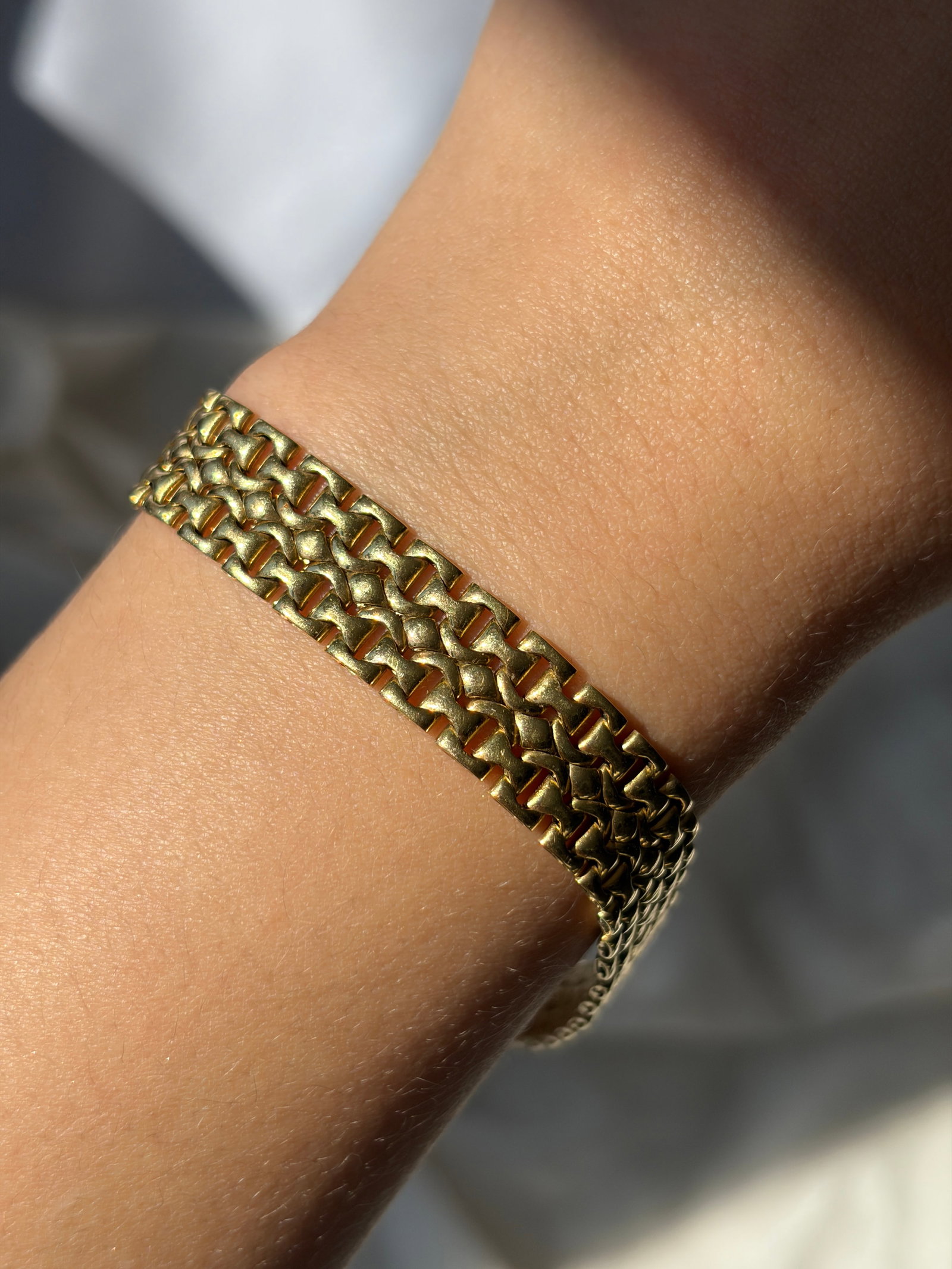 VINTAGE 18CT YELLOW GOLD CHUNKY UNIQUE LINK BRACELET - 6