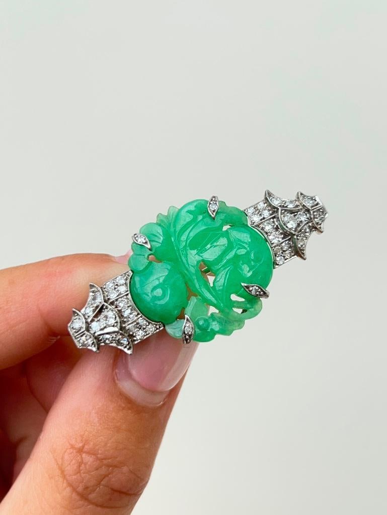 Art deco large carved jade and diamond brooch - 2