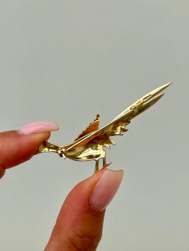 Large 9ct Yellow Gold Bird Brooch with Ruby Eyes - 4