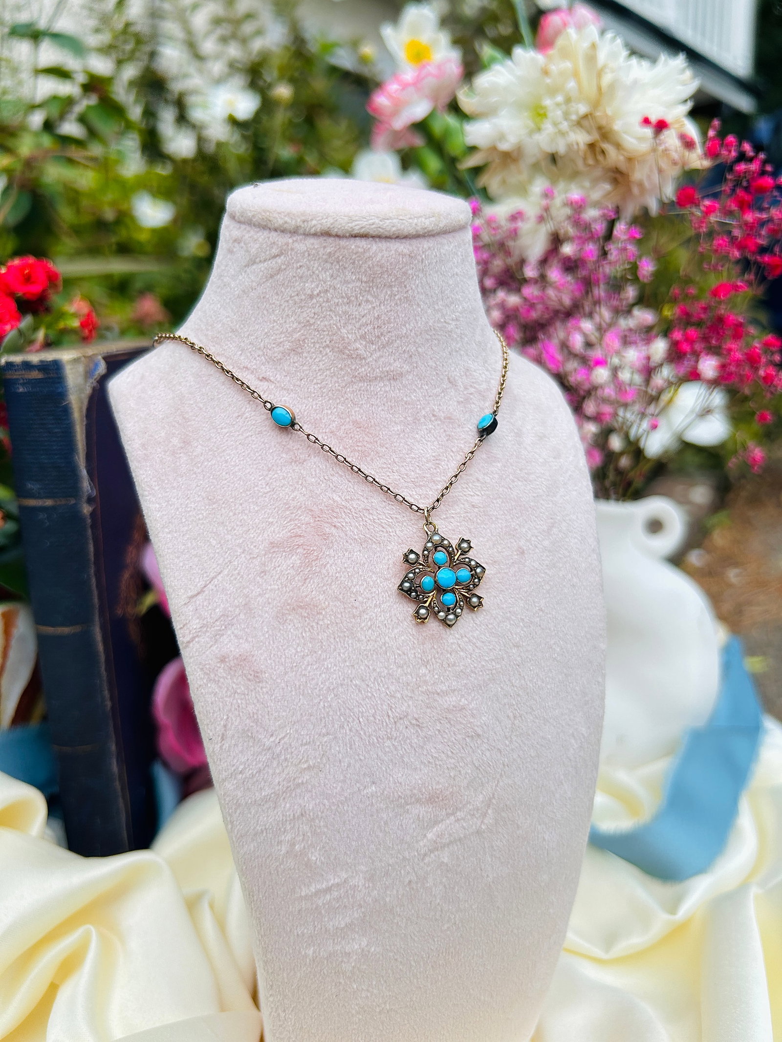 Antique BOXED Victorian 15ct Yellow Gold Turquoise and Pearl Flower Necklace - 2