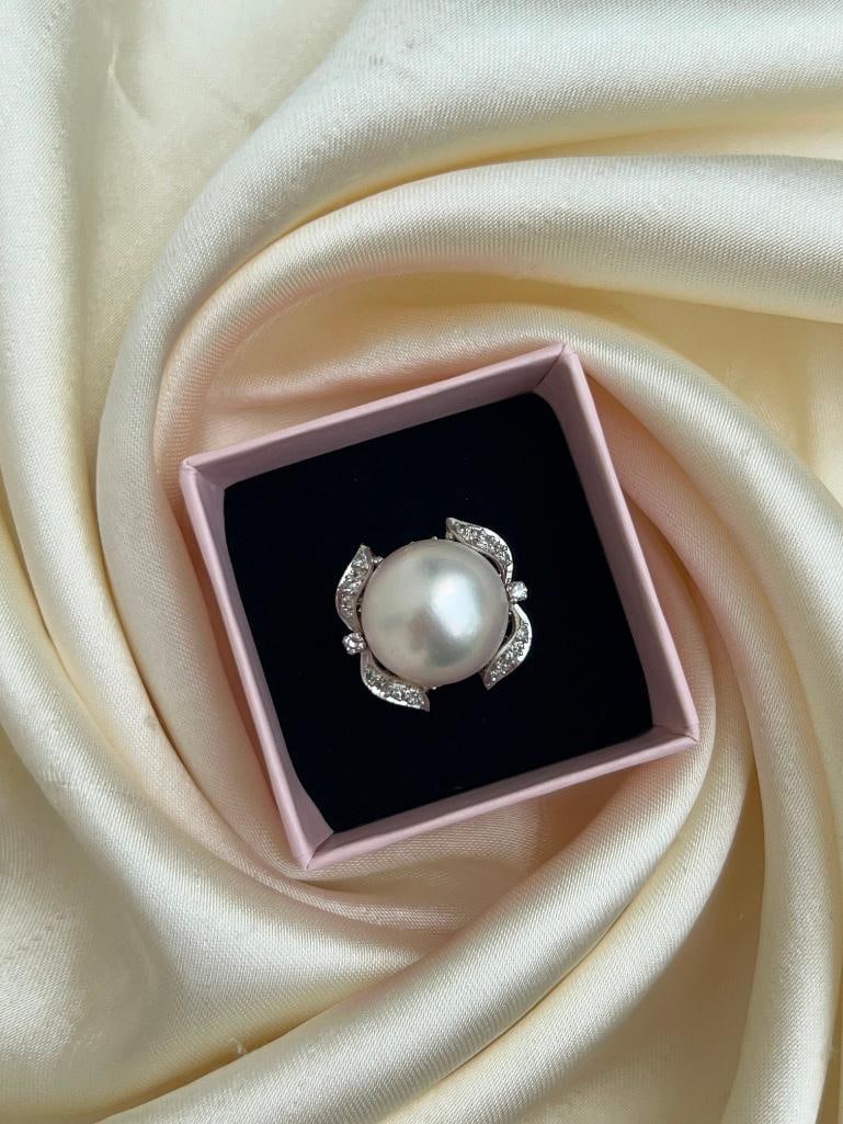 Huge 18ct white gold maybe pearl and diamond cocktail ring - 12