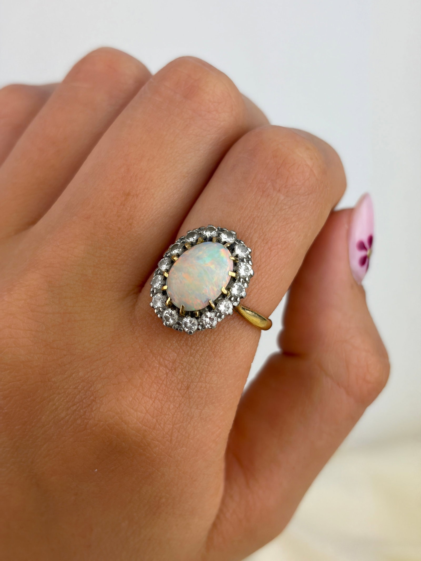 LOVELY ANTIQUE 18CT GOLD AND PLATINUM OPAL AND DIAMOND CLUSTER RING - 10