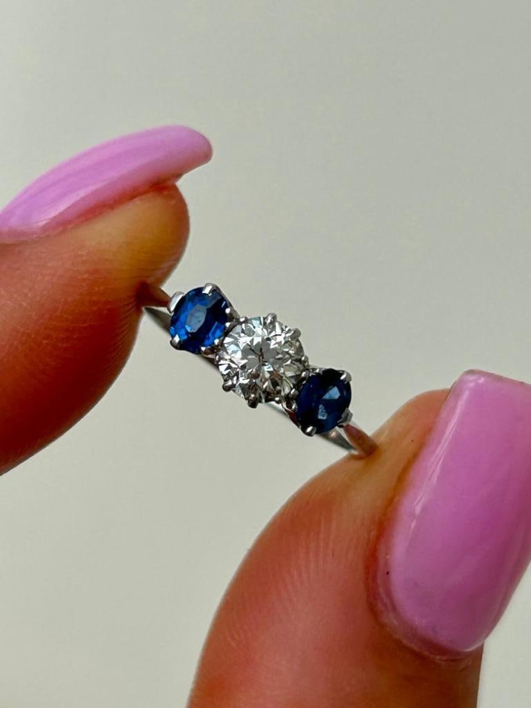 Antique 18ct Gold and Platinum Sapphire and Diamond 3 Stone Ring: Antique 18ct Gold and Platinum Sapphire and Diamond 3 Stone Ring sweetest and most beautiful ring! measurements size UK K US 51/2 head of ring 12mm x 5mm weight 1.91g